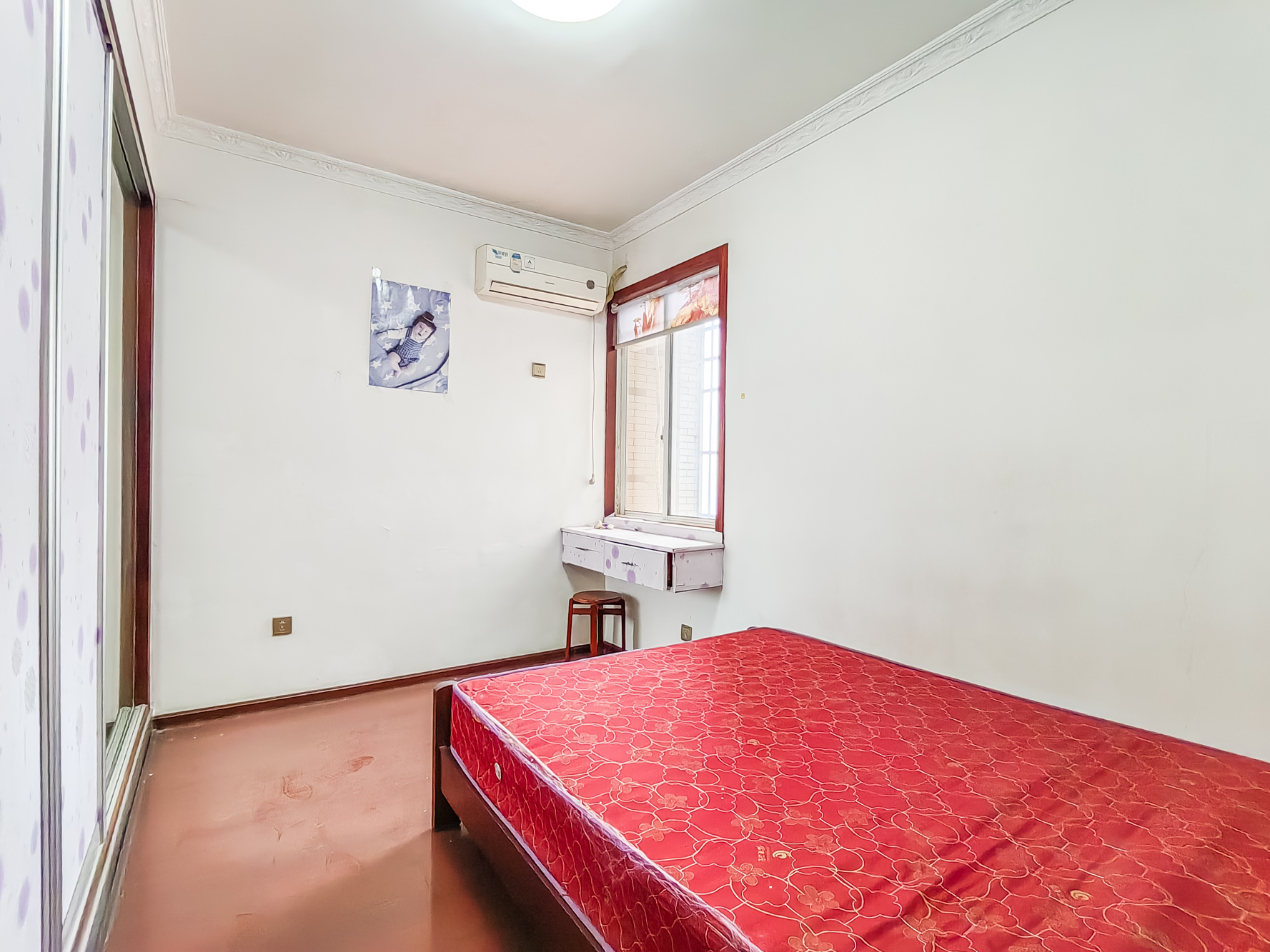 紫晶城 3室2厅1卫 54.8万 紫晶城 3室2厅1卫 54.8万卧室