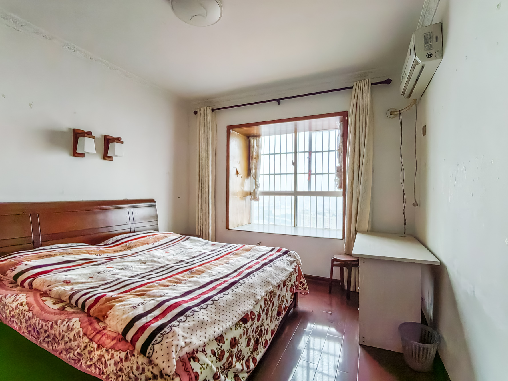 紫晶城 3室2厅1卫 54.8万 紫晶城 3室2厅1卫 54.8万卧室