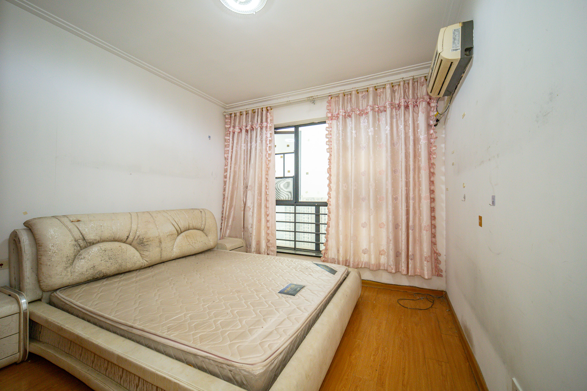 尚城 2室2厅1卫 59.0万 尚城 2室2厅1卫 59.0万卧室