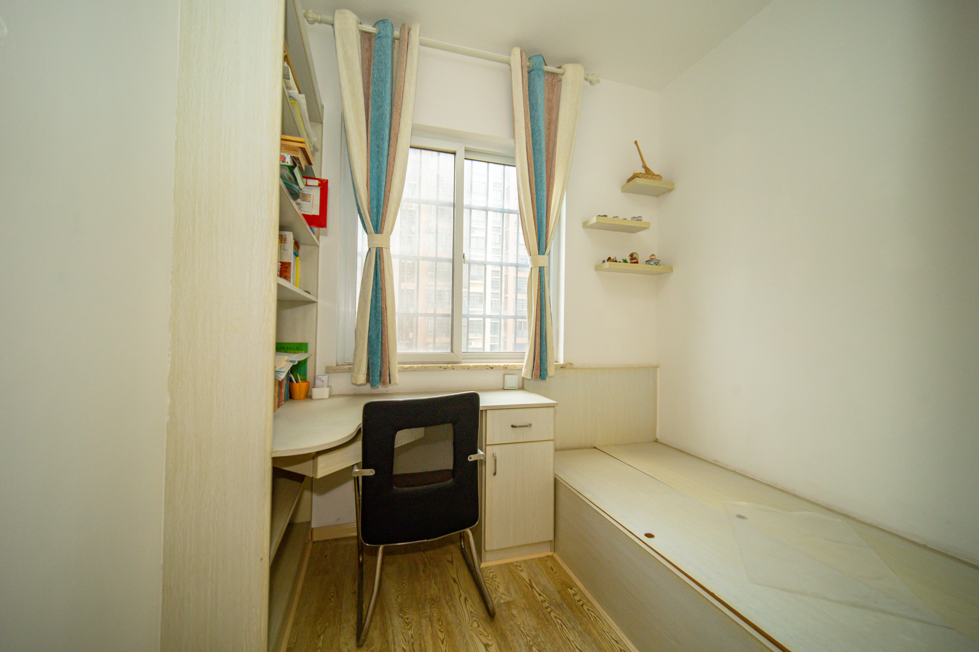 楚天世纪城东苑 3室2厅1卫 49.8万 楚天世纪城东苑 3室2厅1卫 49.8万卧室