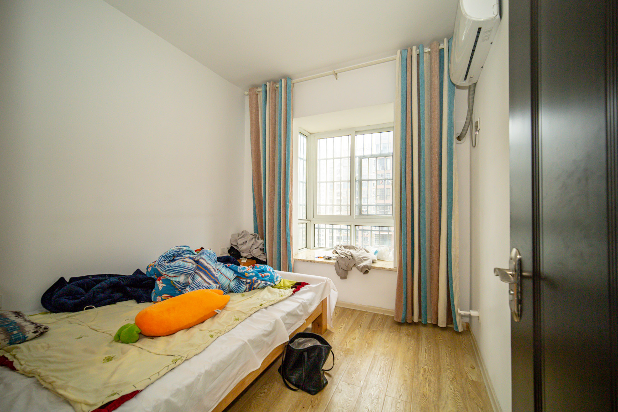 楚天世纪城东苑 3室2厅1卫 49.8万 楚天世纪城东苑 3室2厅1卫 49.8万卧室