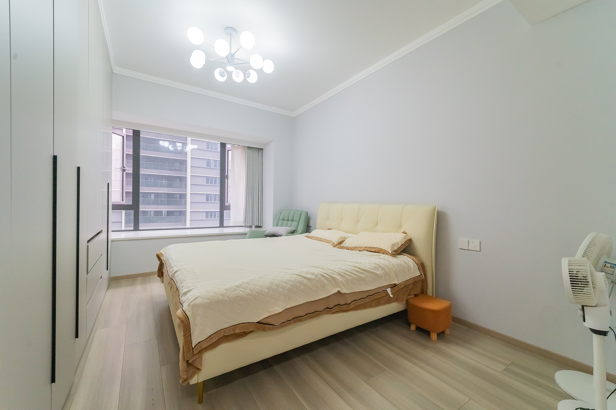 绿城美的明月江南  3室2厅2卫    125.0万 绿城美的明月江南  3室2厅2卫    125.0万卧室