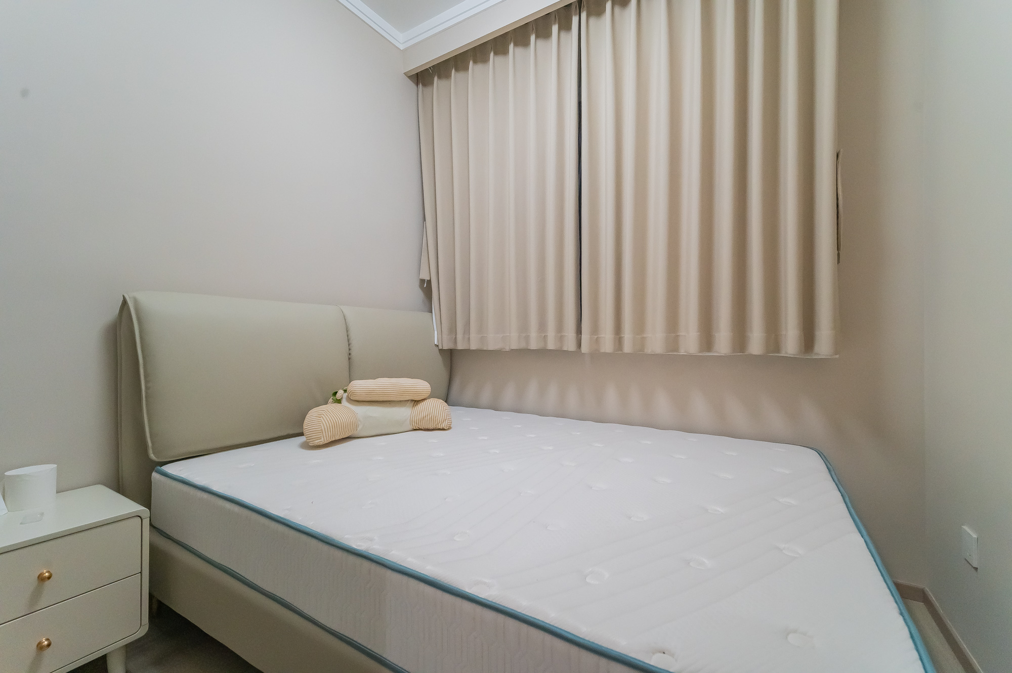 绿城美的明月江南  3室2厅2卫    125.0万 绿城美的明月江南  3室2厅2卫    125.0万卧室