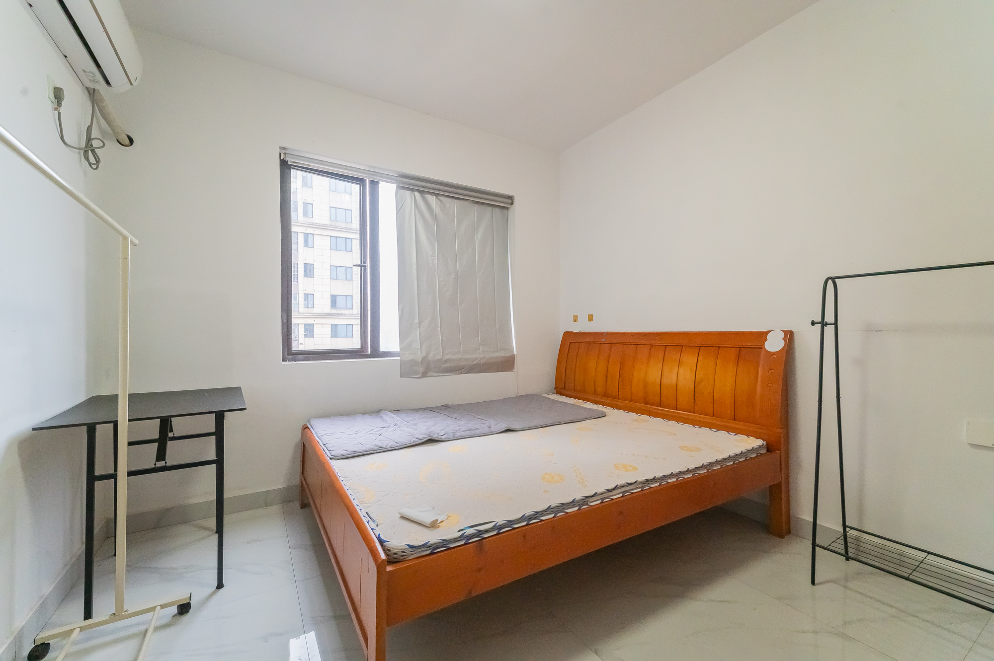 星湖湾二期高层  3室2厅1卫    60.0万 星湖湾二期高层  3室2厅1卫    60.0万卧室