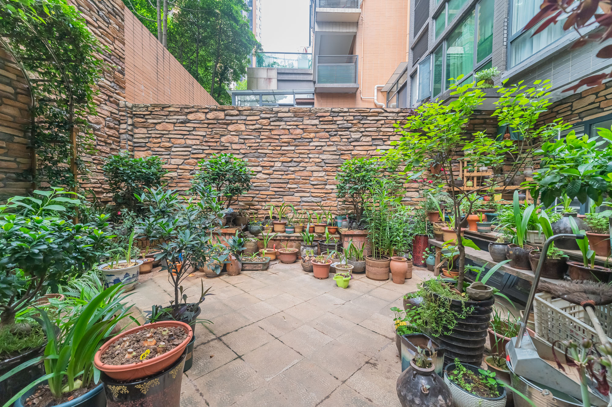 海伦春天  5室3厅2卫    396.0万 海伦春天  5室3厅2卫    396.0万其他