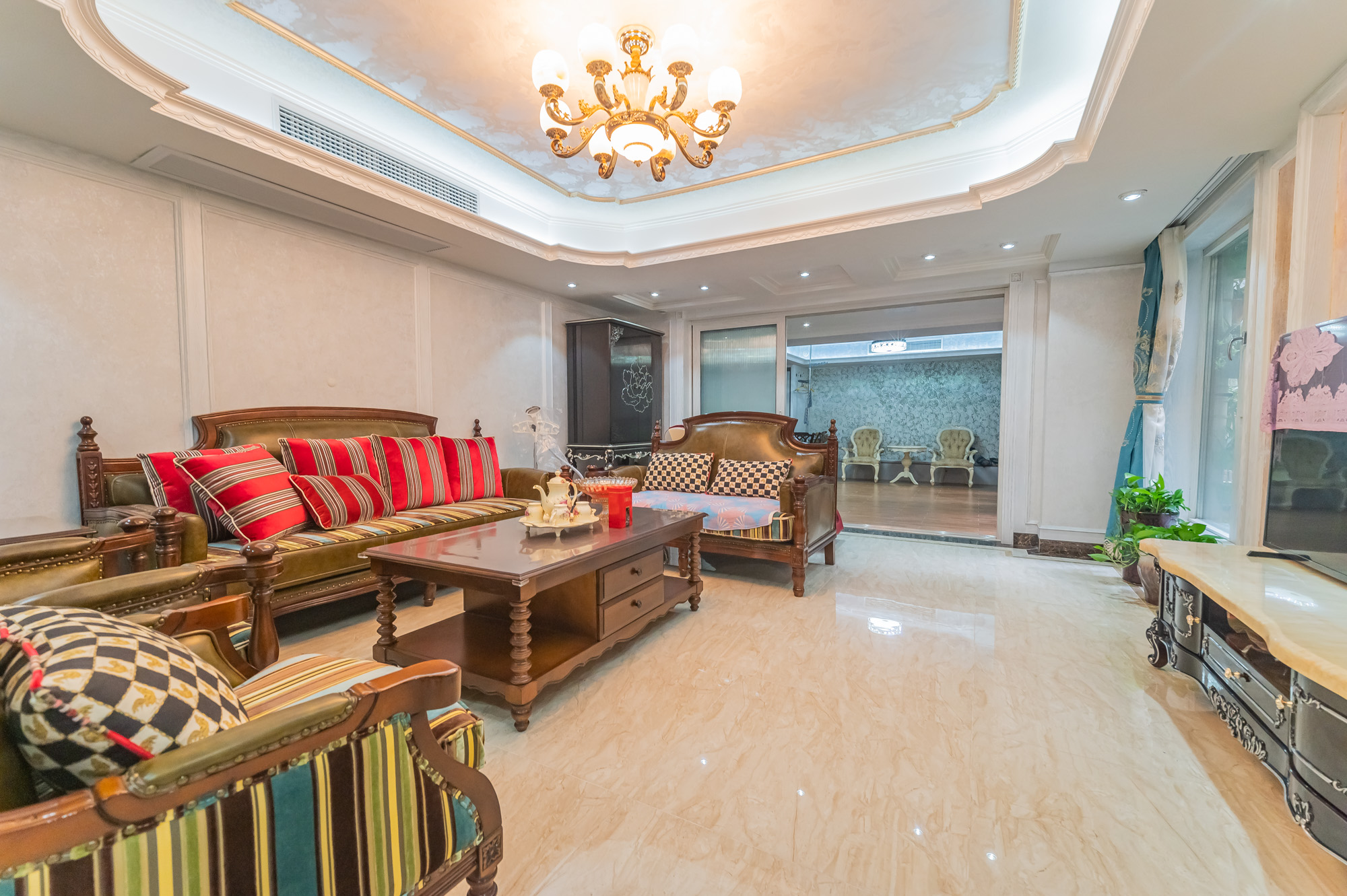 海伦春天  5室3厅2卫    396.0万 海伦春天  5室3厅2卫    396.0万其他