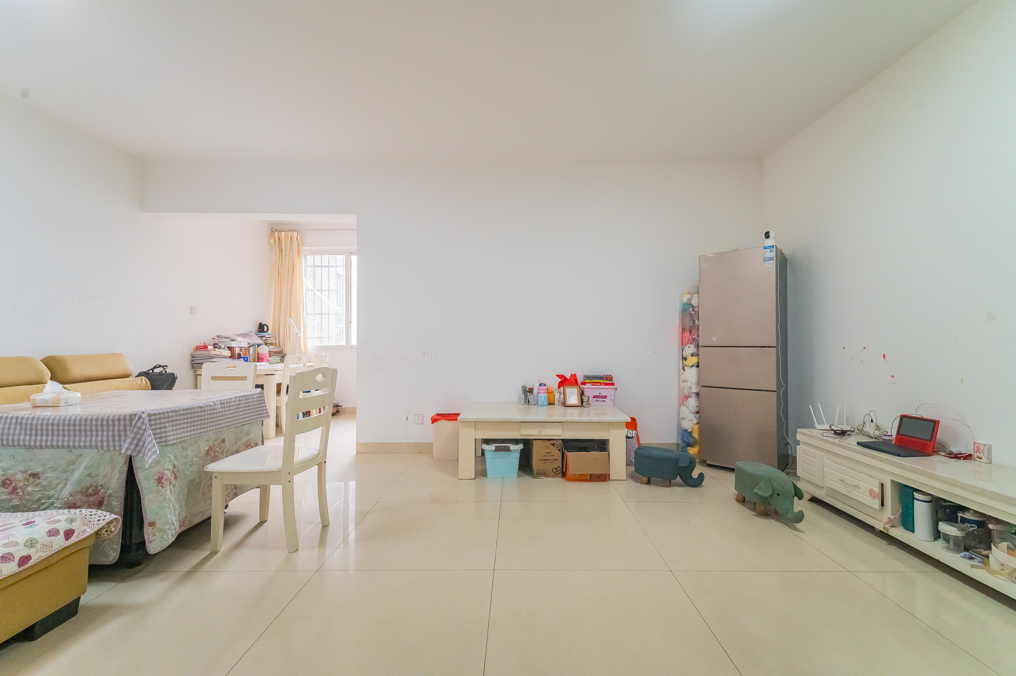 锦璨家园 3室2厅2卫 55.0万 锦璨家园 3室2厅2卫 55.0万客厅