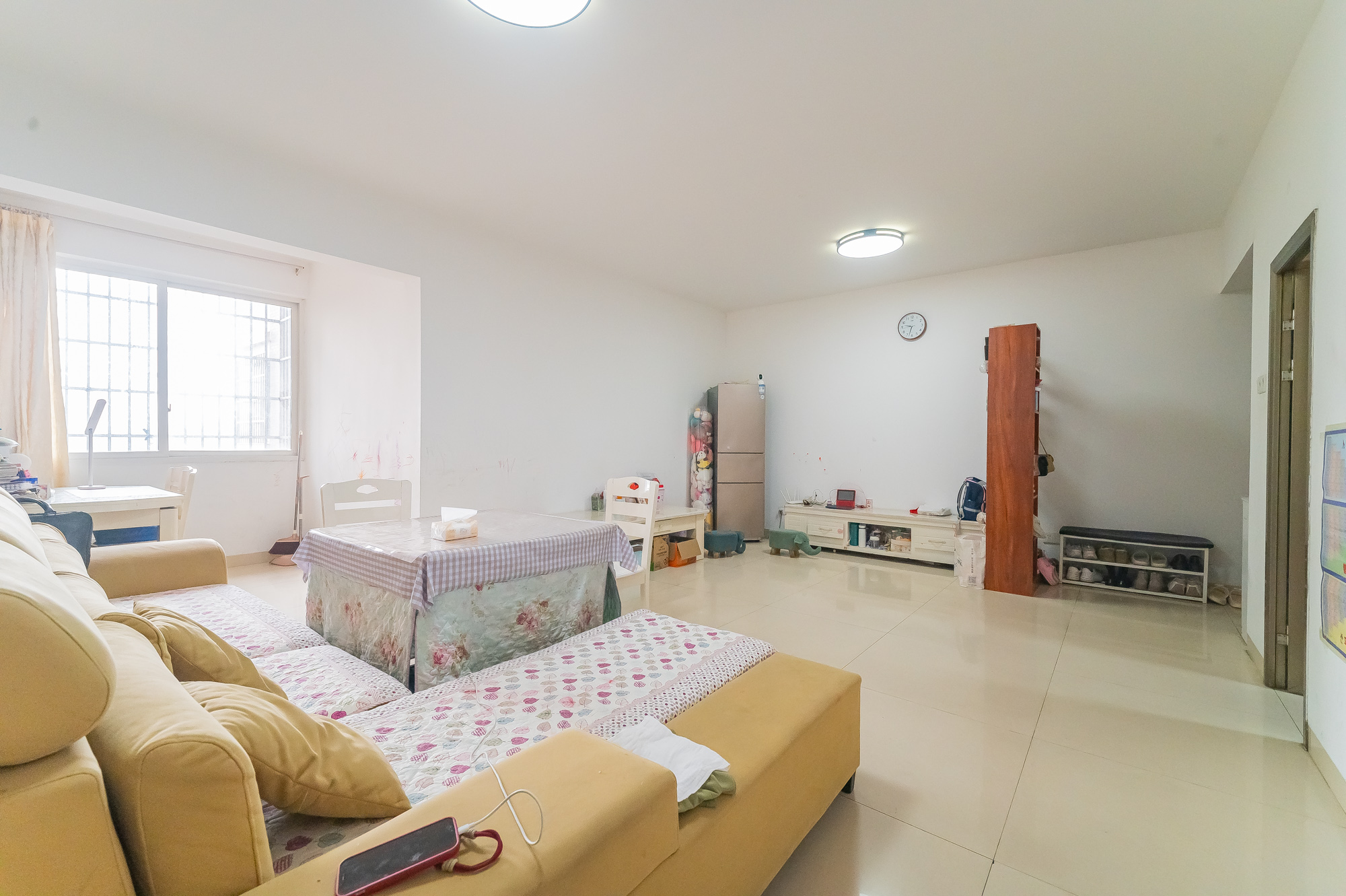 锦璨家园 3室2厅2卫 55.0万 锦璨家园 3室2厅2卫 55.0万客厅