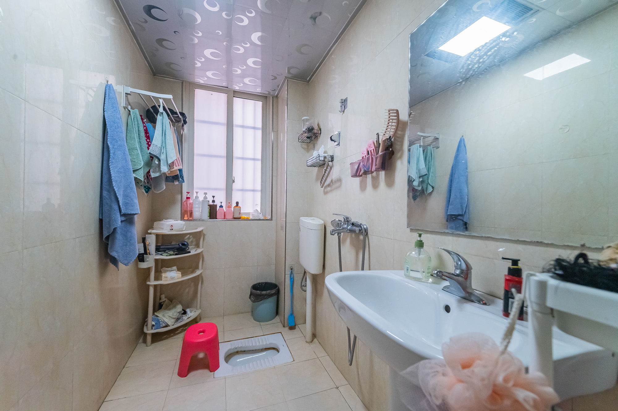 锦璨家园 3室2厅2卫 55.0万 锦璨家园 3室2厅2卫 55.0万卫生间