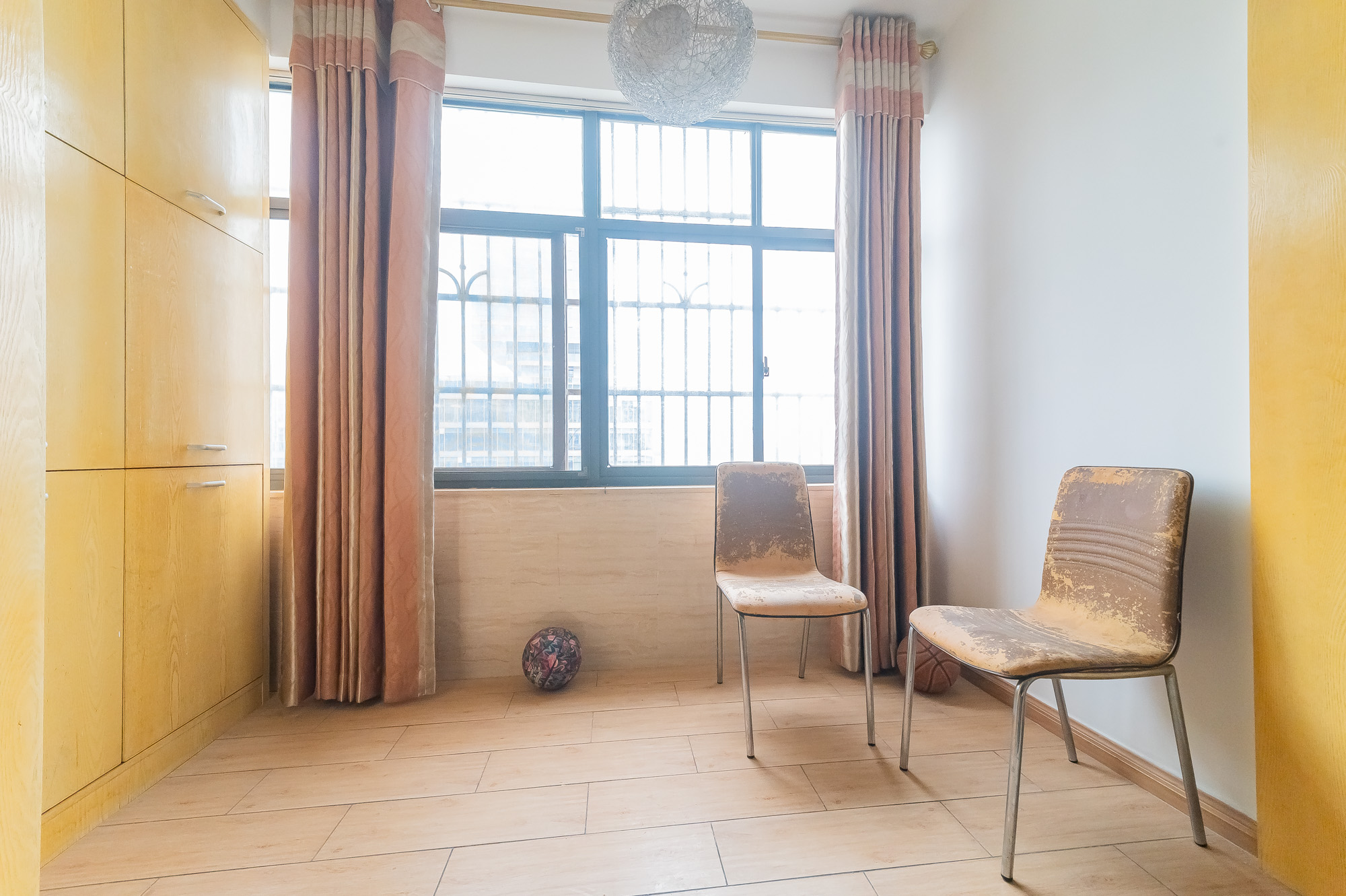 幸福洋房 1室2厅1卫 64.8万 幸福洋房 1室2厅1卫 64.8万阳台