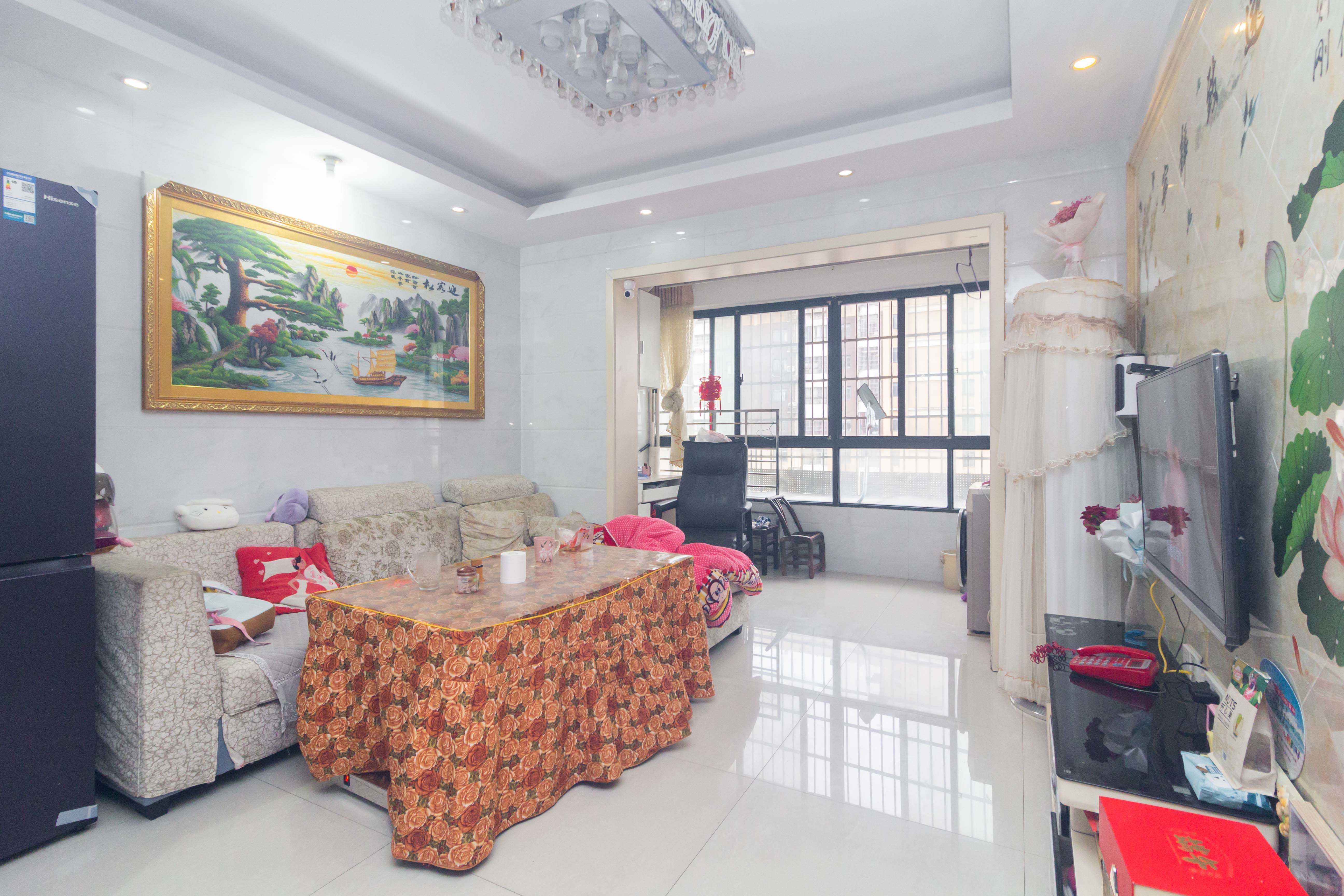 中国铁建国际城二期 3室2厅1卫 47.80万 中国铁建国际城二期 3室2厅1卫 47.80万客厅