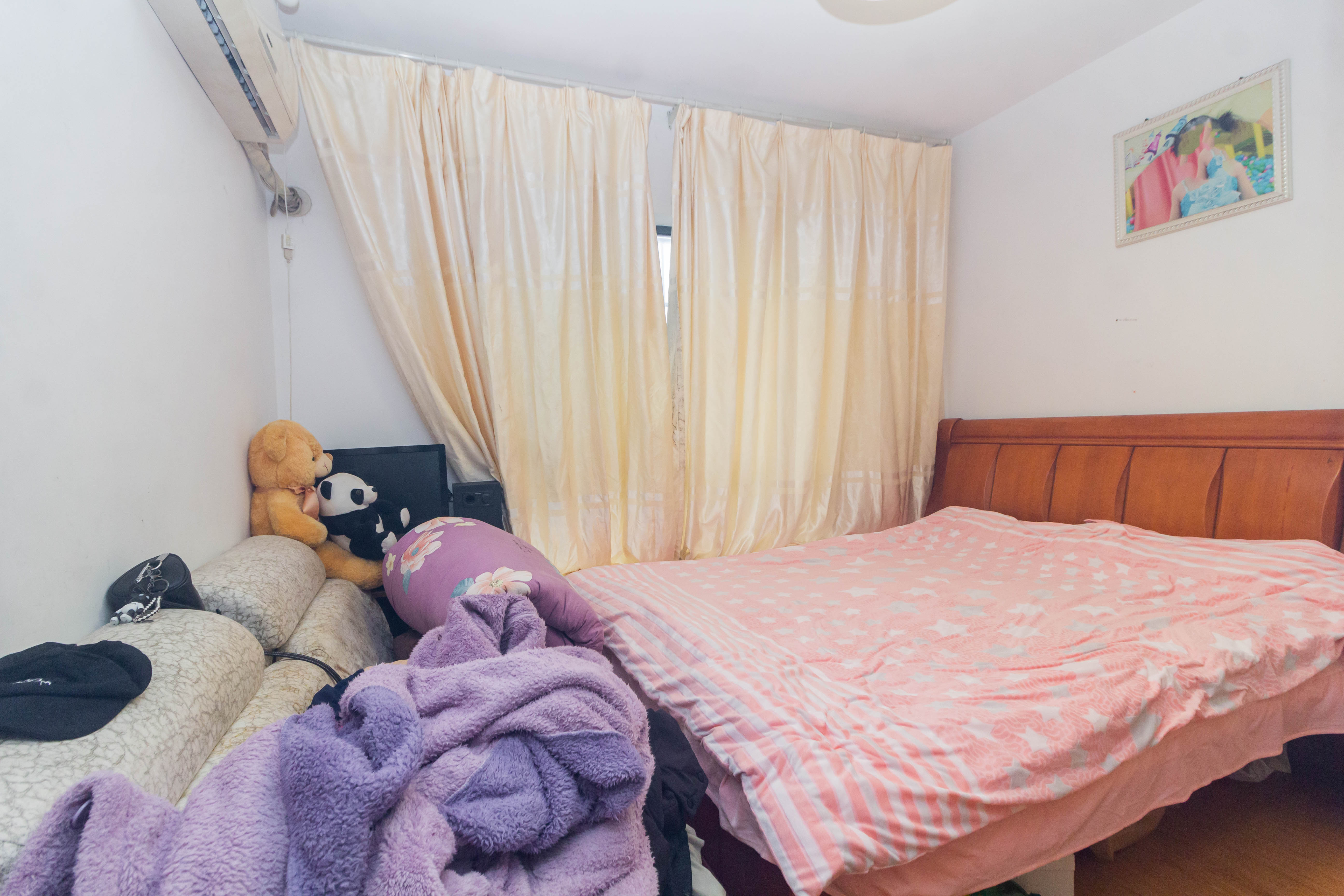 中国铁建国际城二期 3室2厅1卫 47.80万 中国铁建国际城二期 3室2厅1卫 47.80万卧室