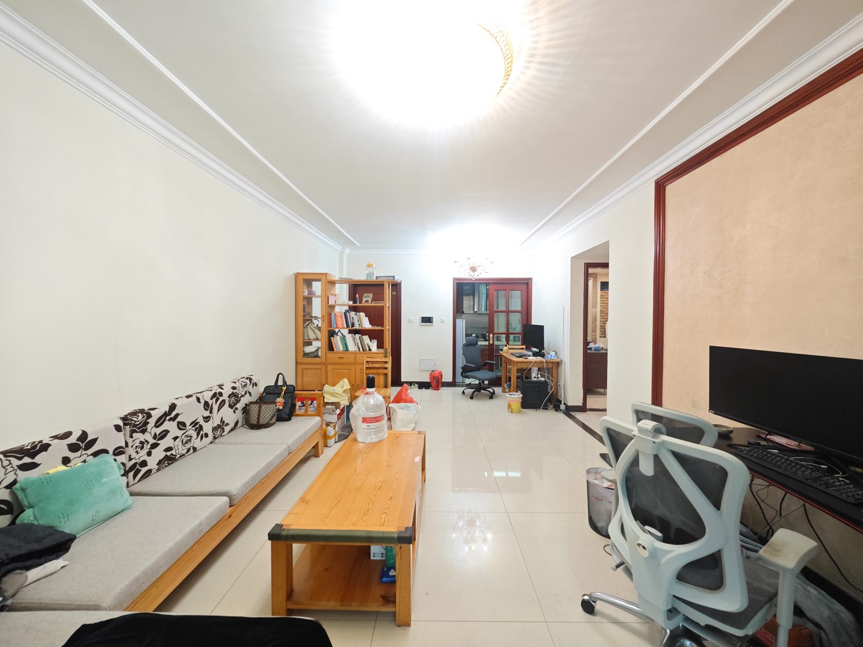 恒大城  3室2厅2卫    88.8万 恒大城  3室2厅2卫    88.8万客厅