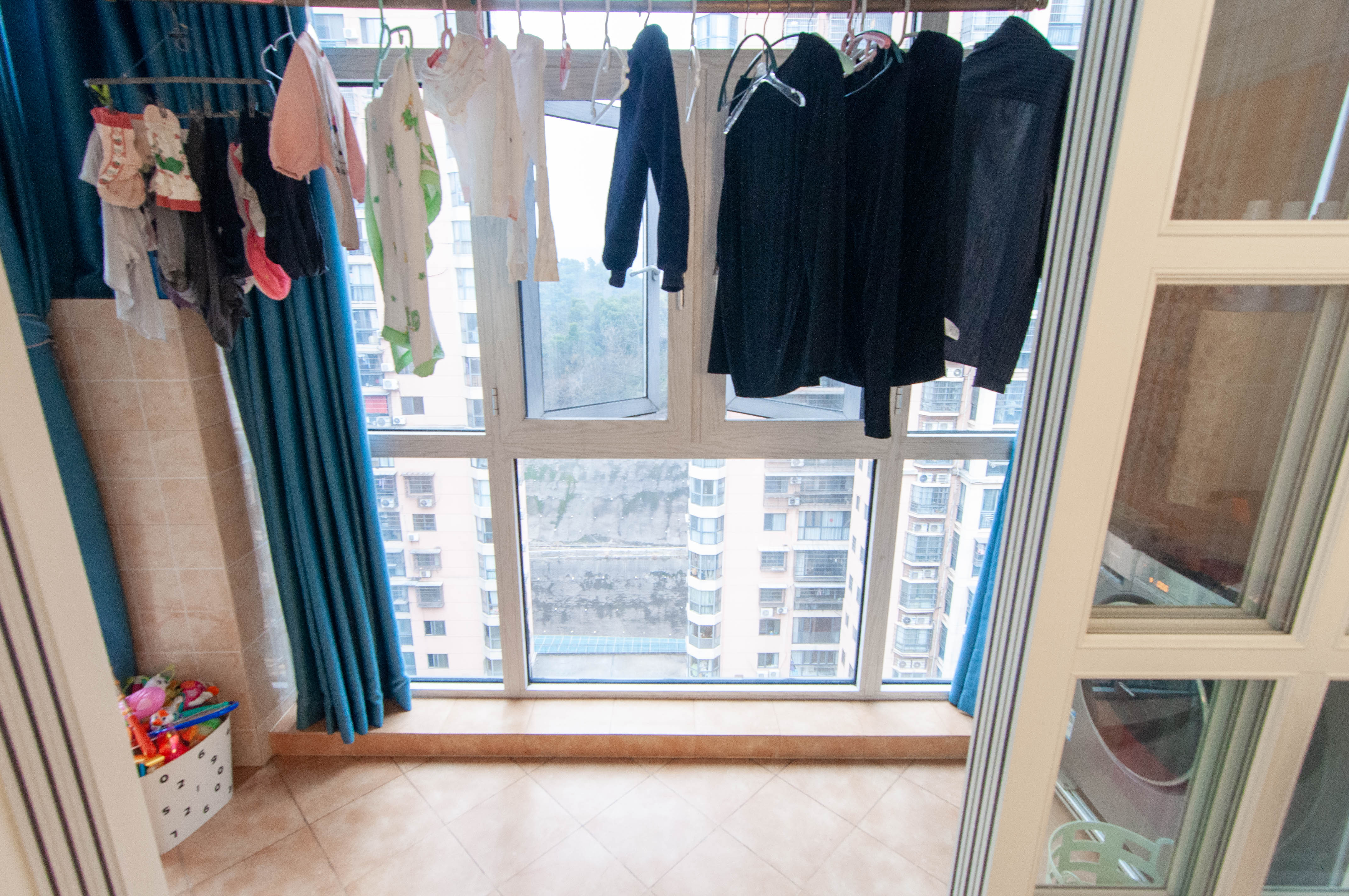 翡翠华庭 4室2厅2卫 112.0万 翡翠华庭 4室2厅2卫 112.0万其他