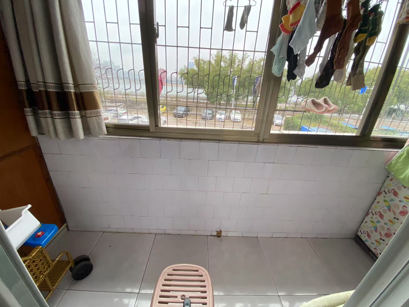 沿江路散盘 2室2厅1卫 30.00万 沿江路散盘 2室2厅1卫 30.00万室内图