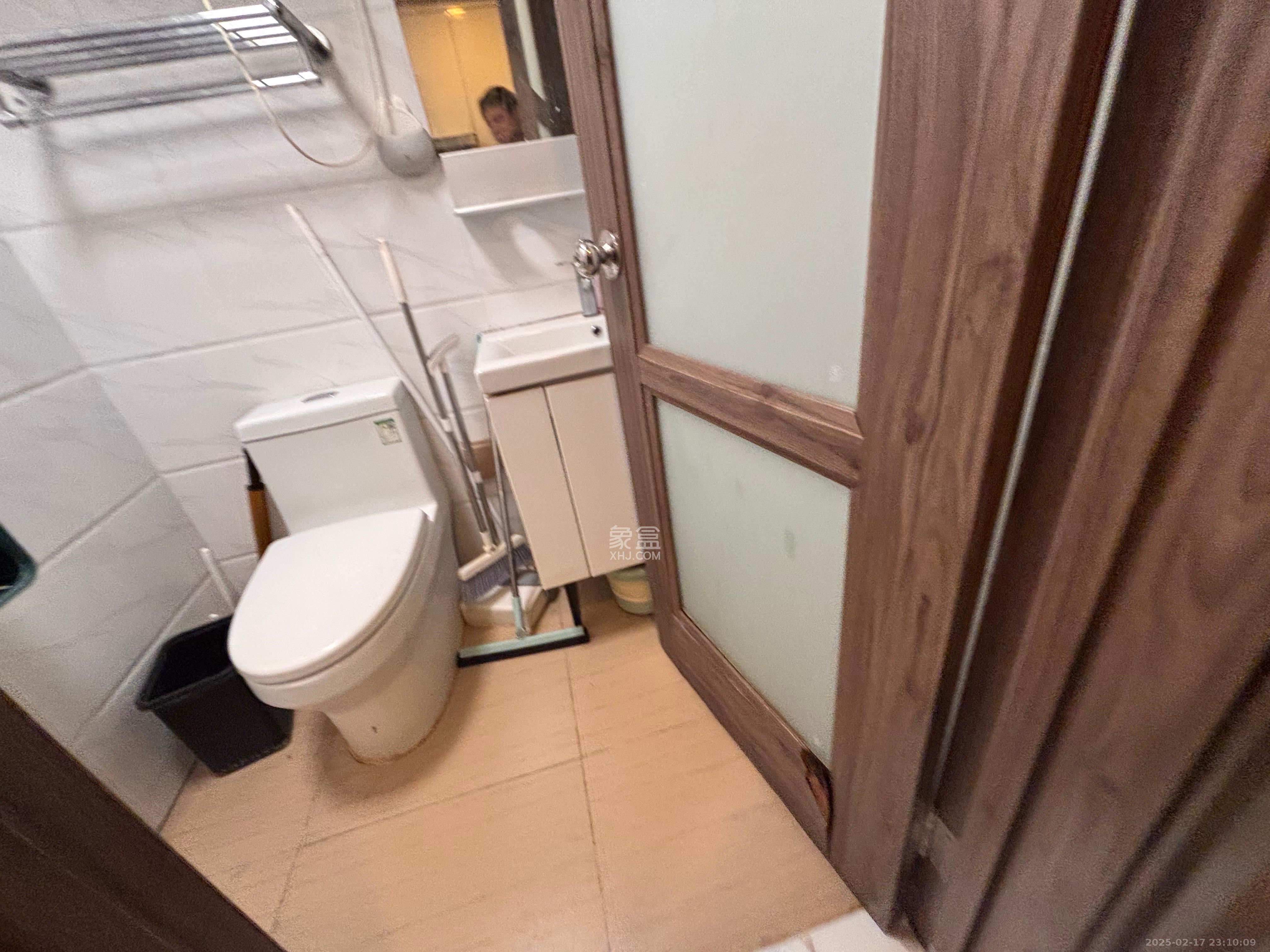 上东印象  1室1厅1卫   1600.00元/月室内图