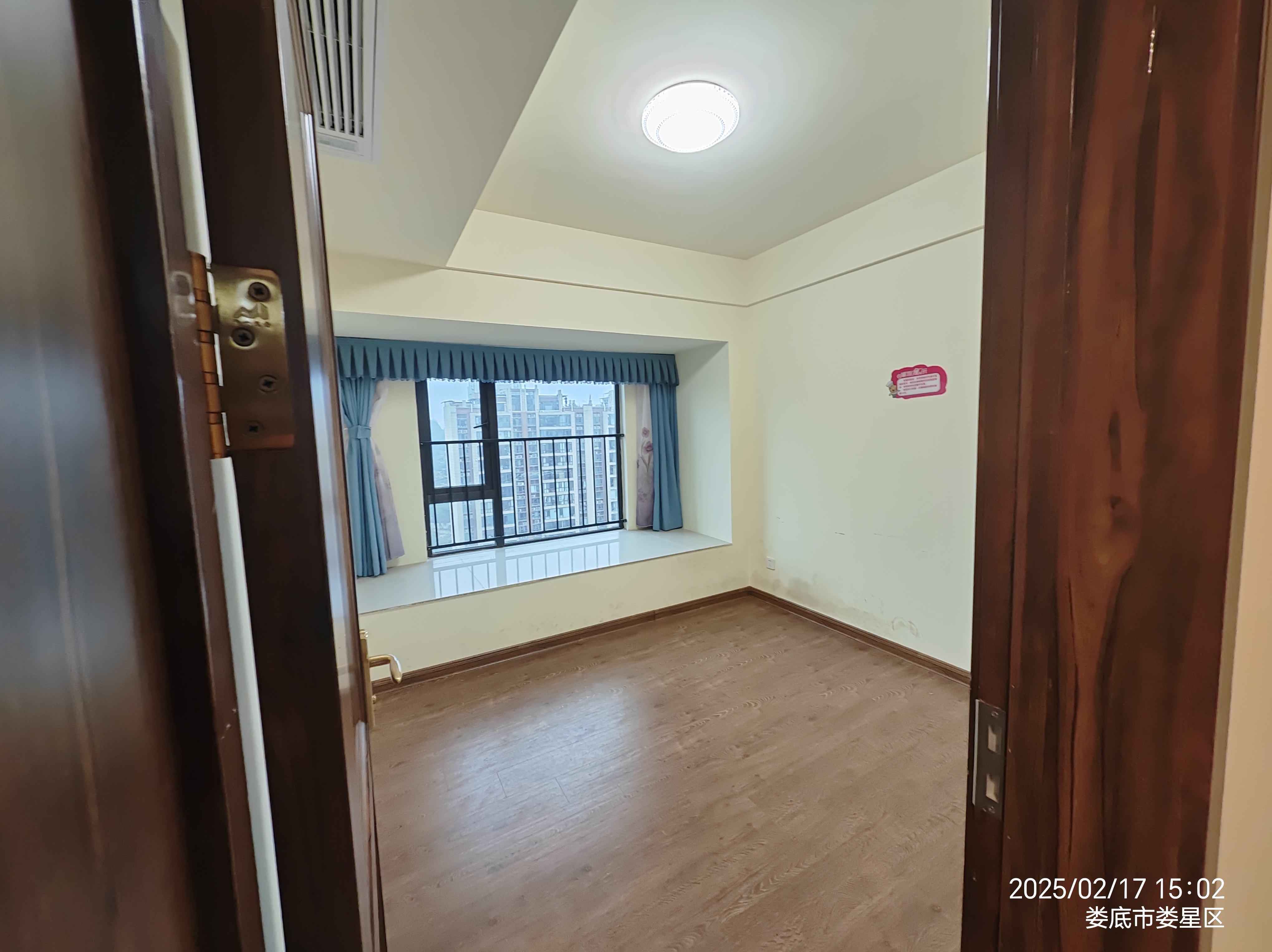 碧桂园翘楚棠 5室2厅1卫 1800.0元/月 碧桂园翘楚棠 5室2厅1卫 1800.0元/月室内图