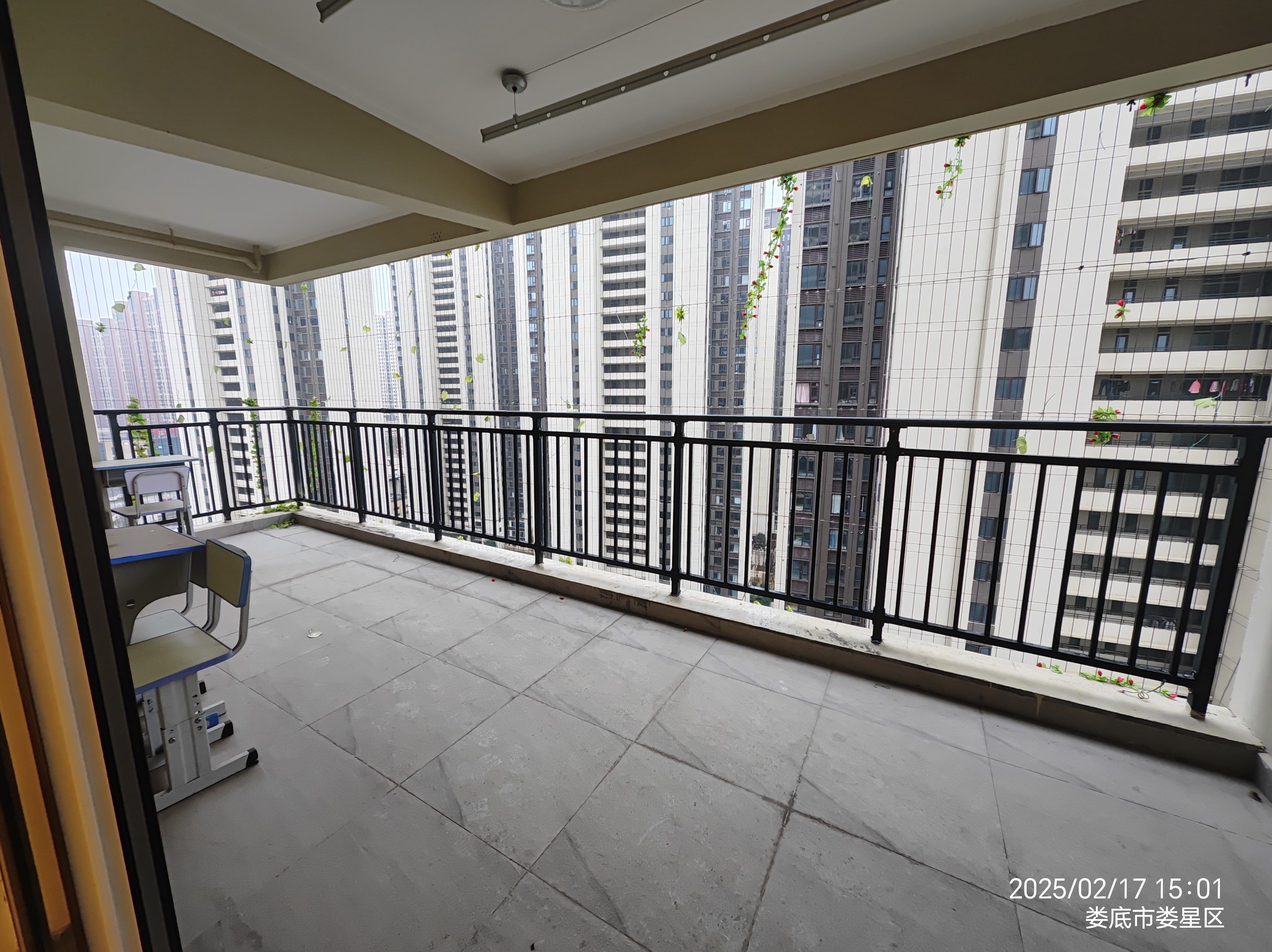 碧桂园翘楚棠 5室2厅1卫 1800.0元/月 碧桂园翘楚棠 5室2厅1卫 1800.0元/月室内图