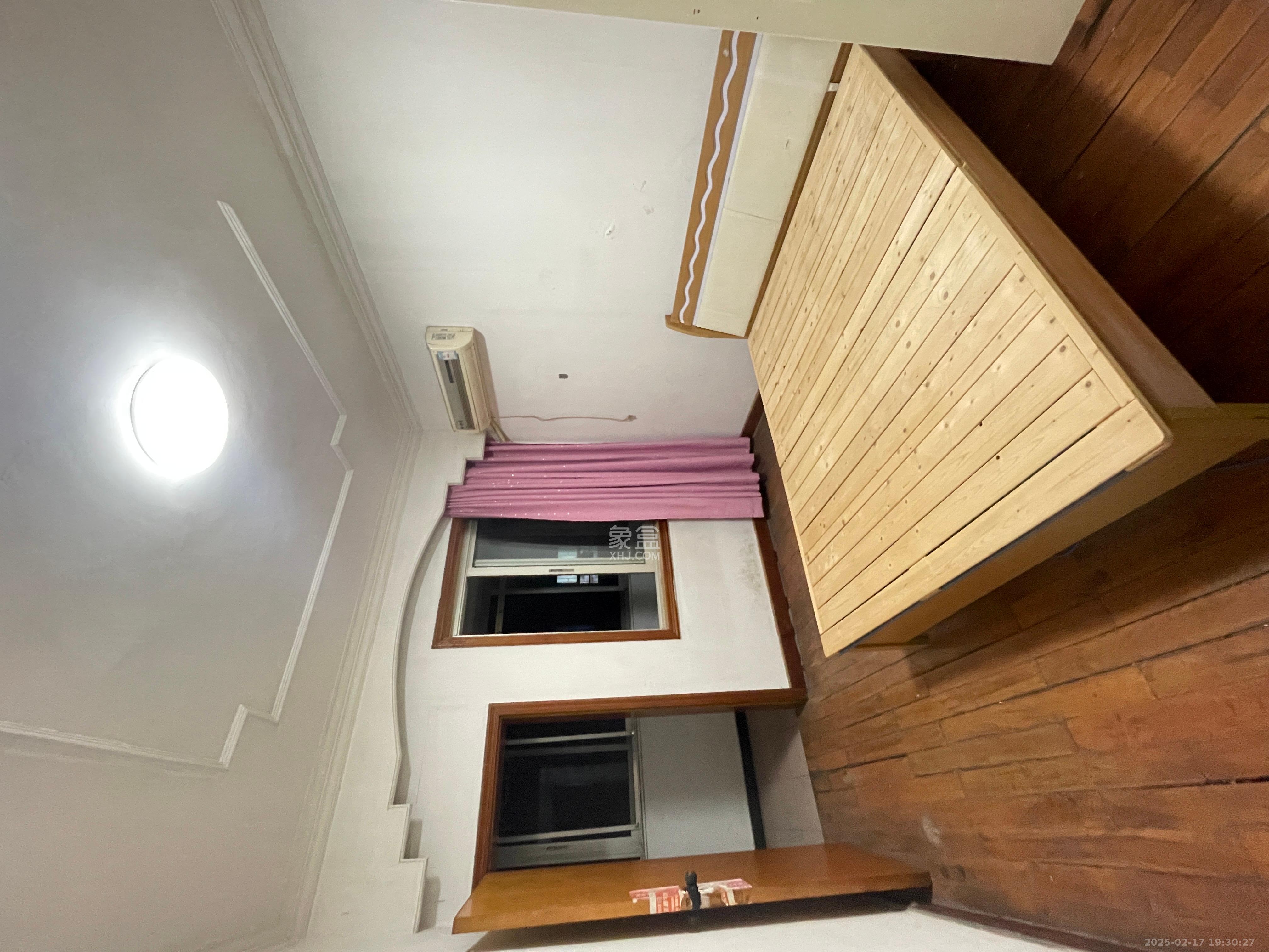 市教委单位房  3室2厅2卫    2300.0元/月 市教委单位房  3室2厅2卫    2300.0元/月室内图