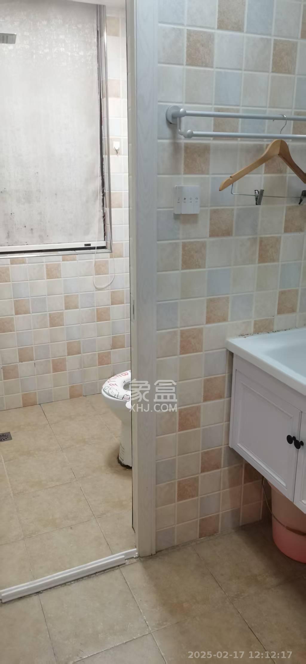 中建信和城 3室2厅1卫 3000.0元/月 中建信和城 3室2厅1卫 3000.0元/月室内图