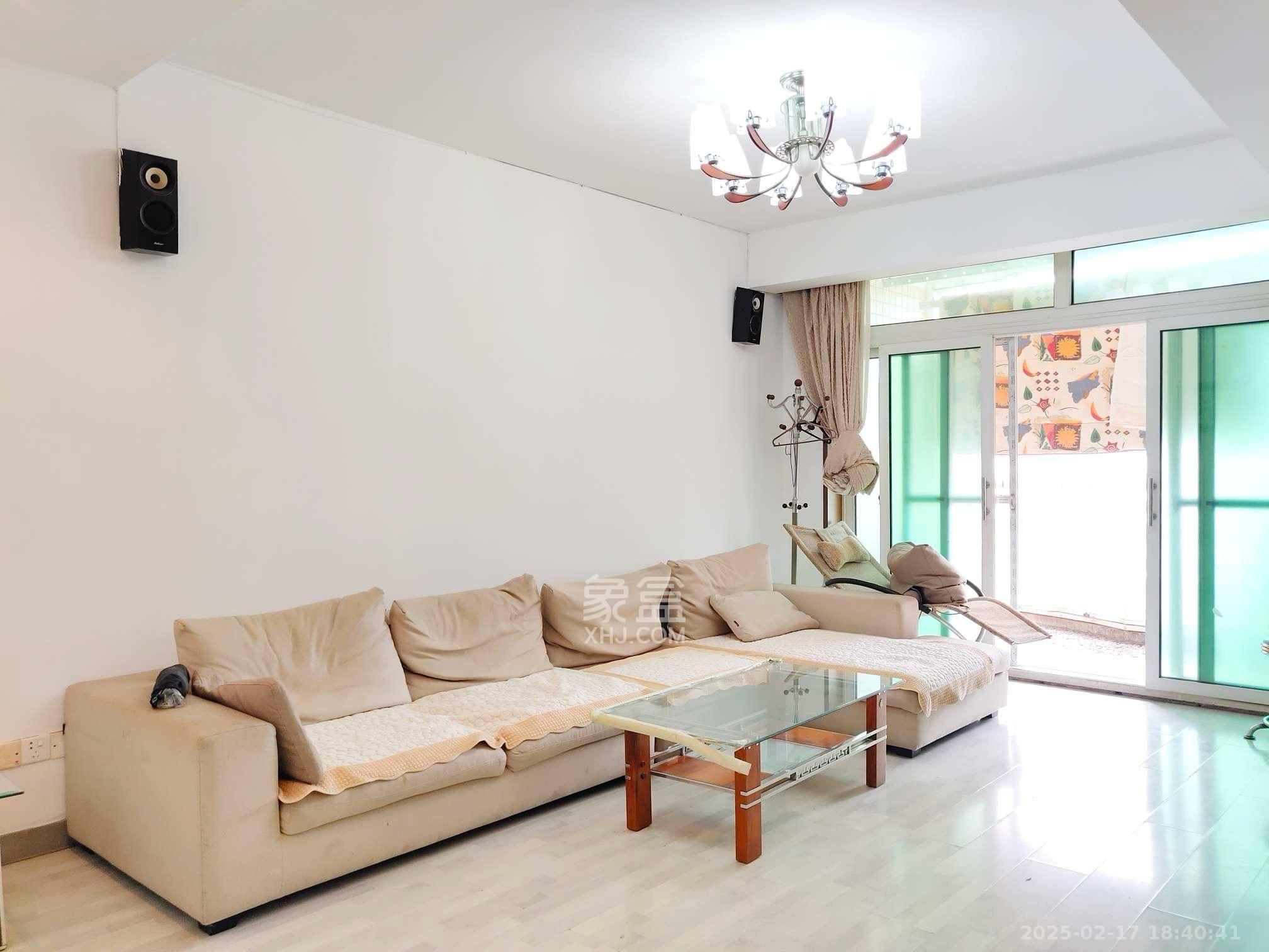 维一星城  3室2厅2卫    4200.0元/月 维一星城  3室2厅2卫    4200.0元/月室内图