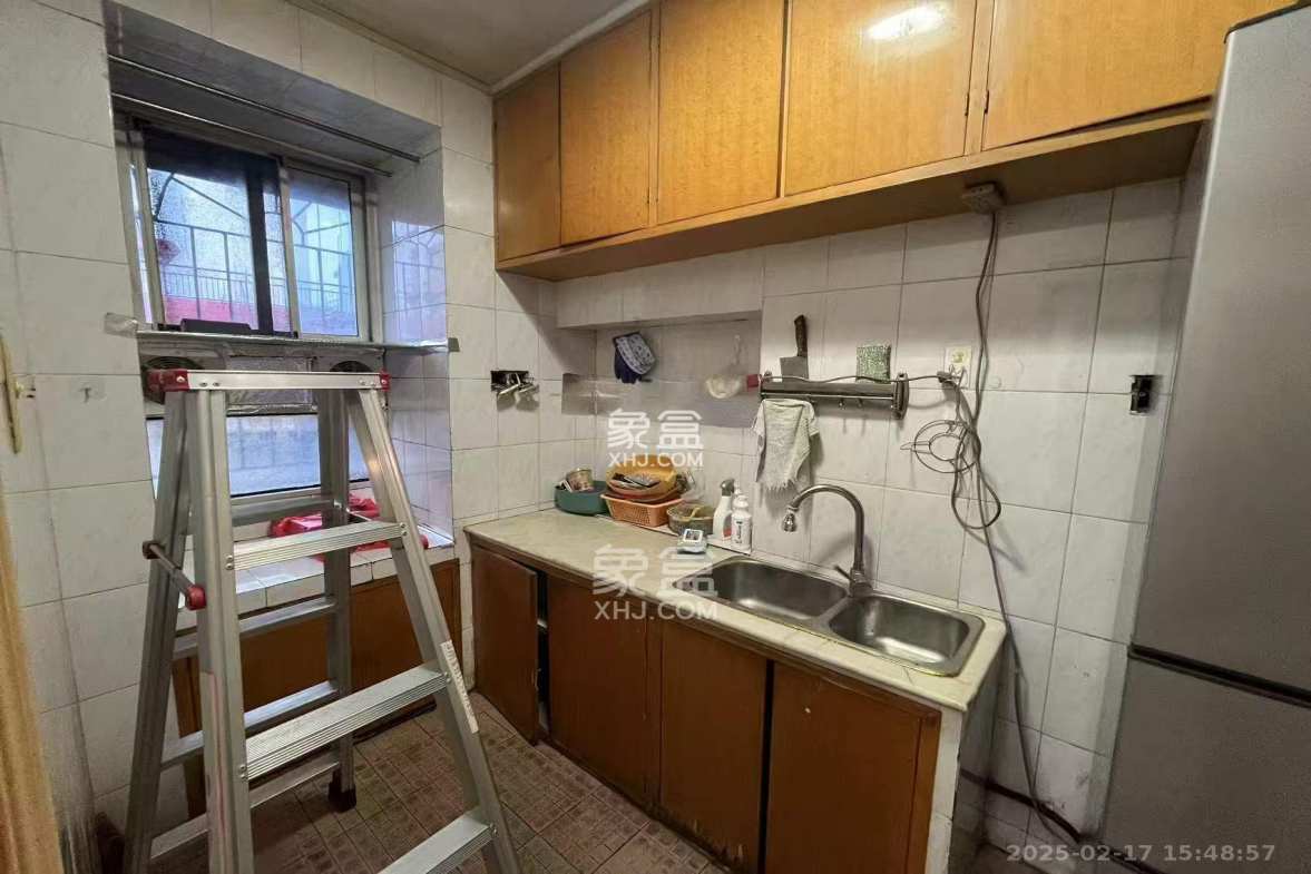 东福小区 1室0厅0卫 1900.0元/月 东福小区 1室0厅0卫 1900.0元/月室内图