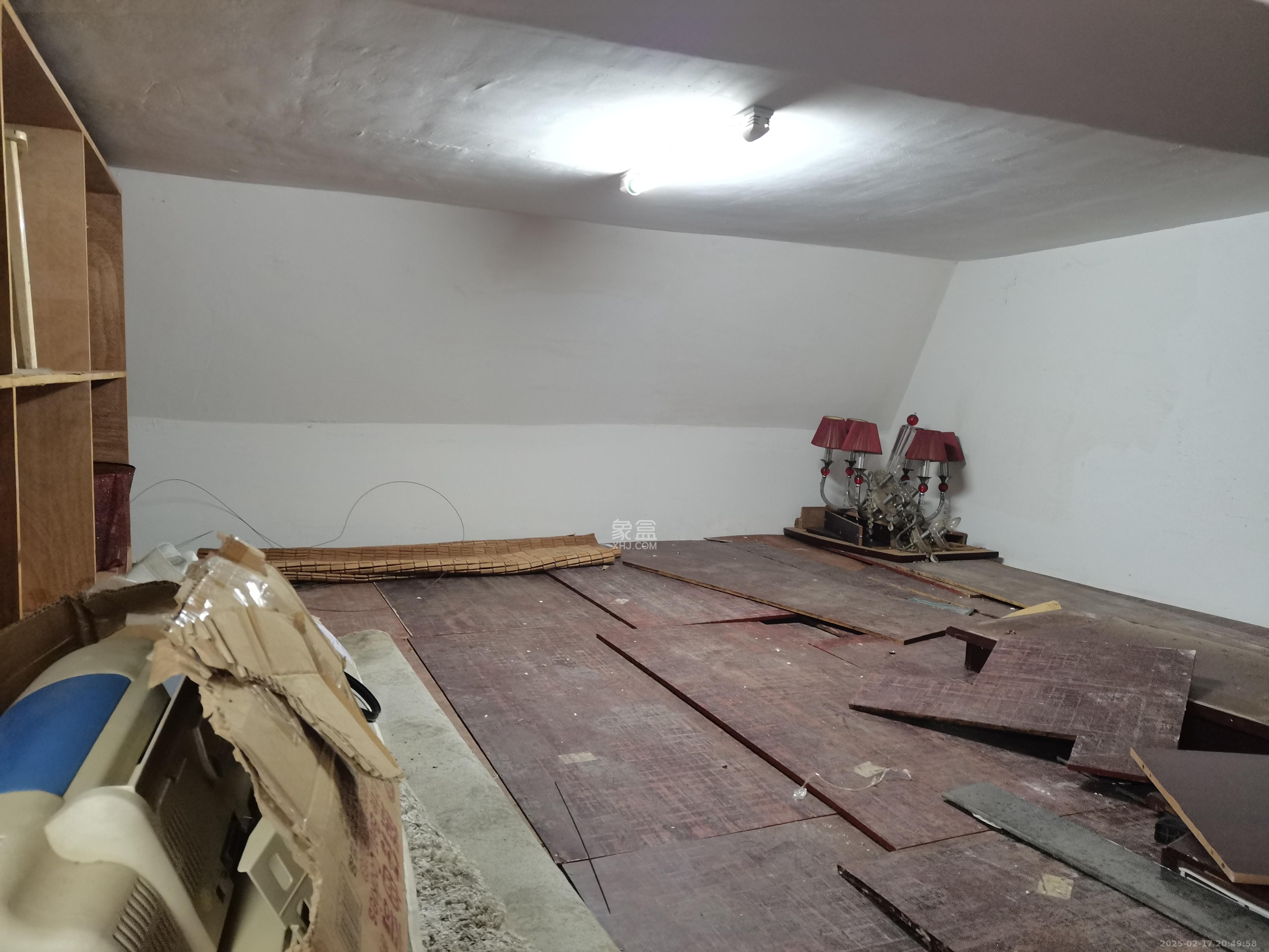 层上观邸 5室2厅2卫 4000.0元/月 层上观邸 5室2厅2卫 4000.0元/月室内图