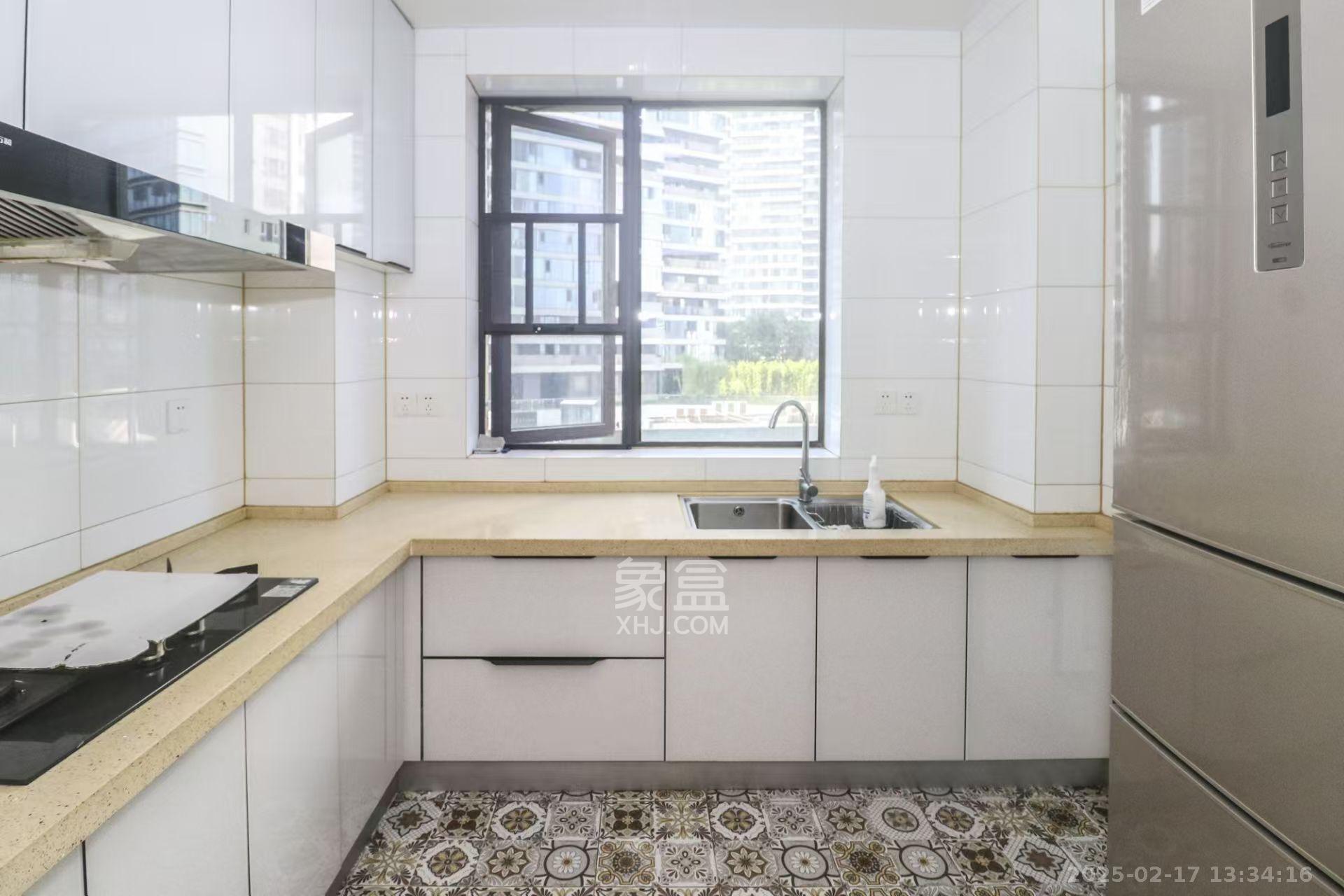 保利西海岸A区 4室2厅2卫 4100.0元/月 保利西海岸A区 4室2厅2卫 4100.0元/月室内图