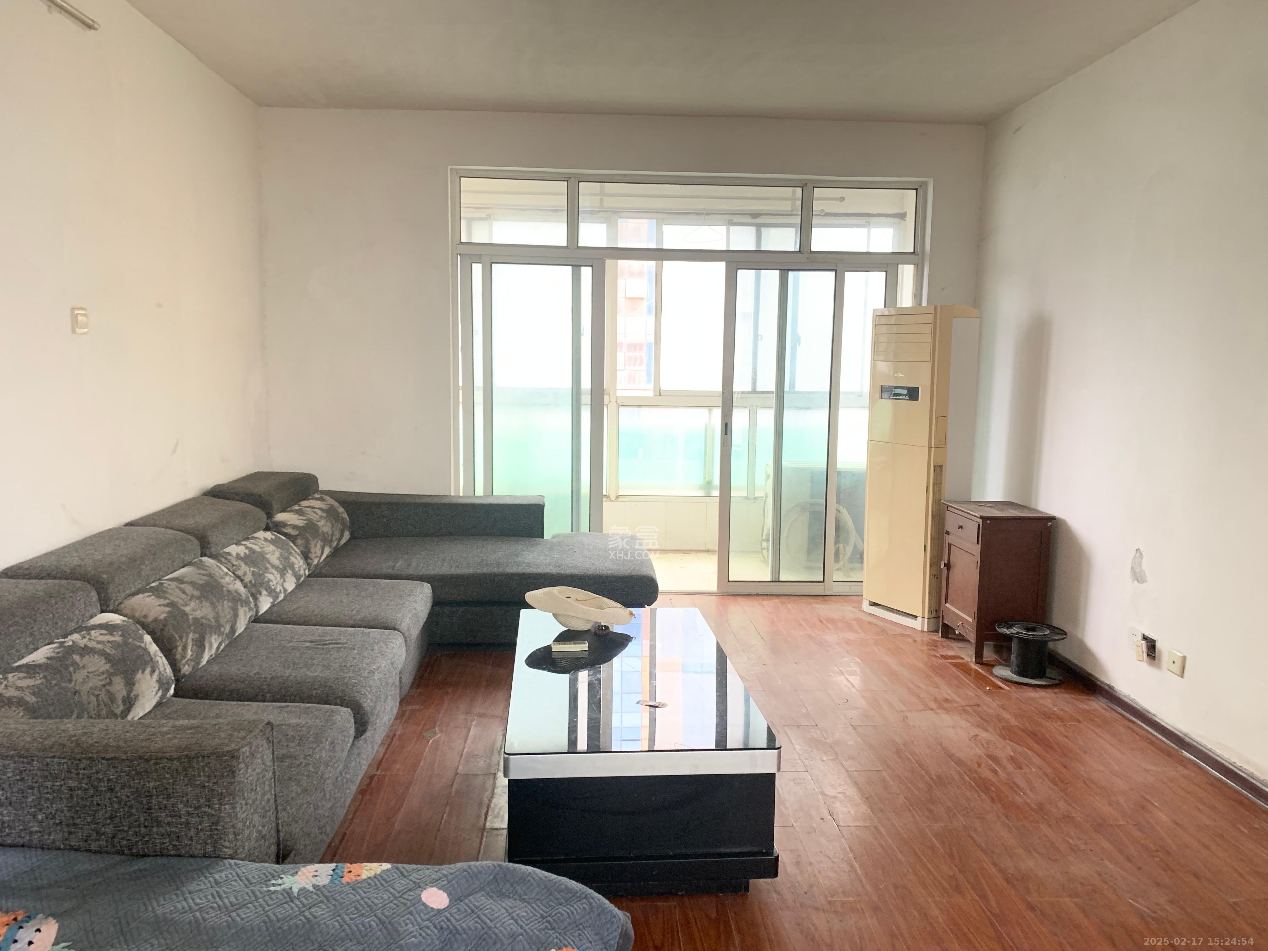 湘麓国际 3室2厅2卫 2800.0元/月 湘麓国际 3室2厅2卫 2800.0元/月室内图