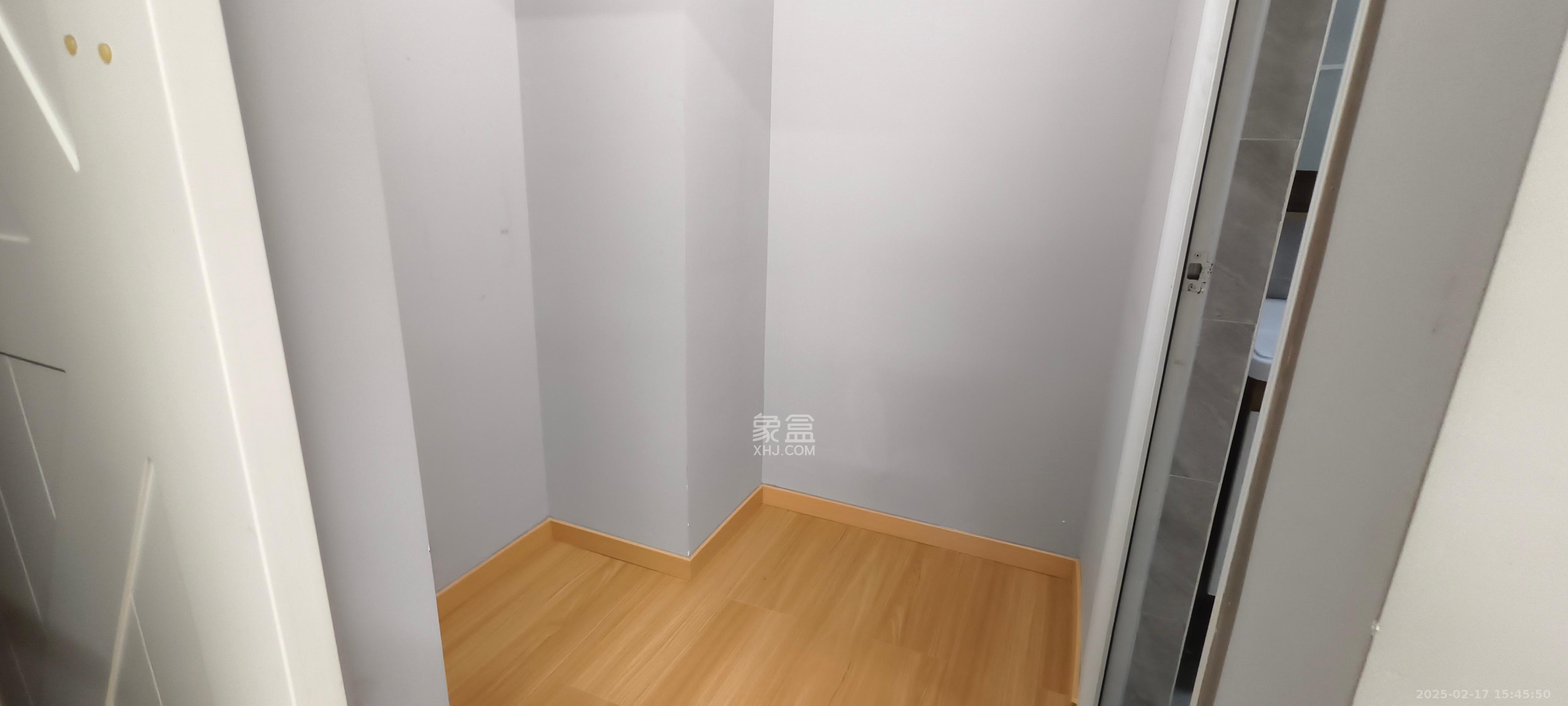 第六都（陆都小区）  1室1厅1卫   1850.00元/月室内图
