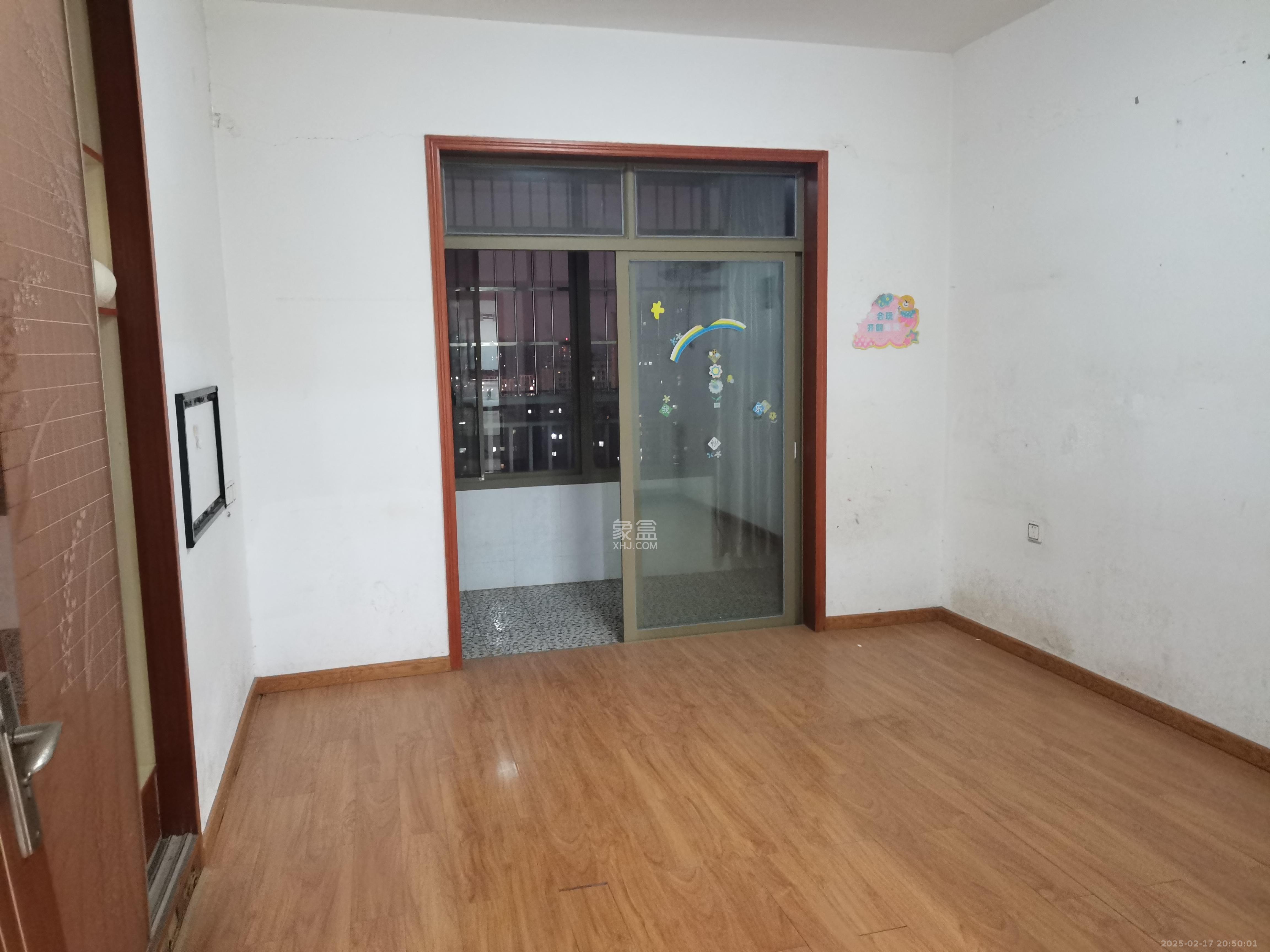 层上观邸 5室2厅2卫 4000.0元/月 层上观邸 5室2厅2卫 4000.0元/月室内图