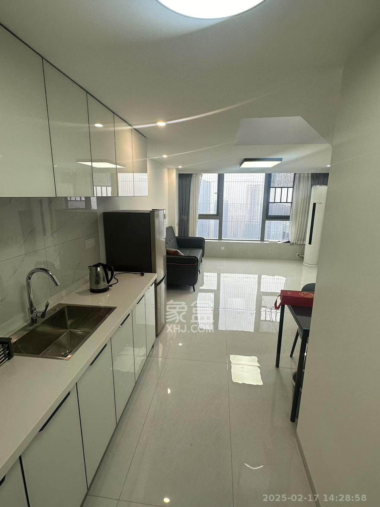 梅溪湖金茂湾 2室1厅1卫 2500.0元/月 梅溪湖金茂湾 2室1厅1卫 2500.0元/月室内图