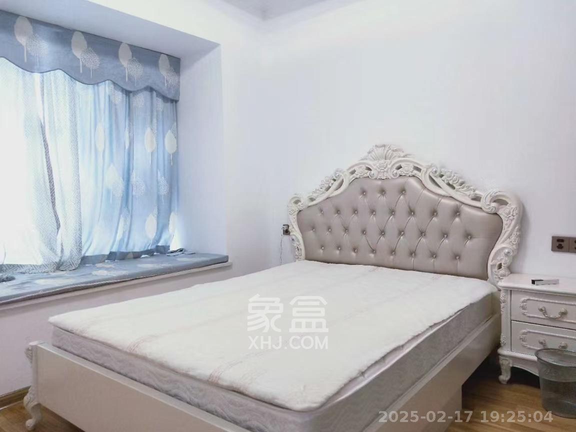 香樟兰亭（朗峰苑）  2室2厅1卫    2800.0元/月室内图