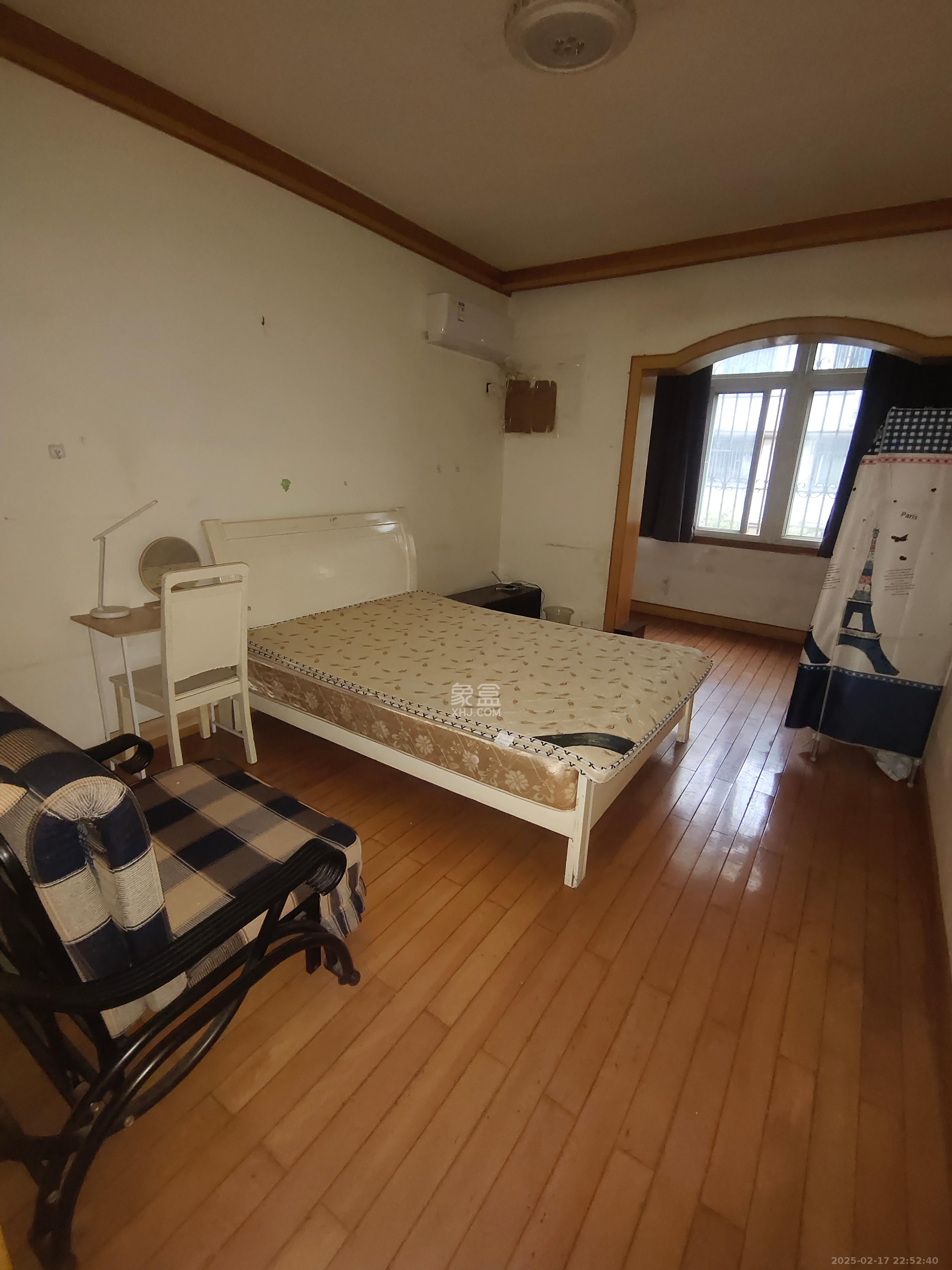 长重机械厂宿舍 2室2厅1卫 1500.0元/月 长重机械厂宿舍 2室2厅1卫 1500.0元/月室内图