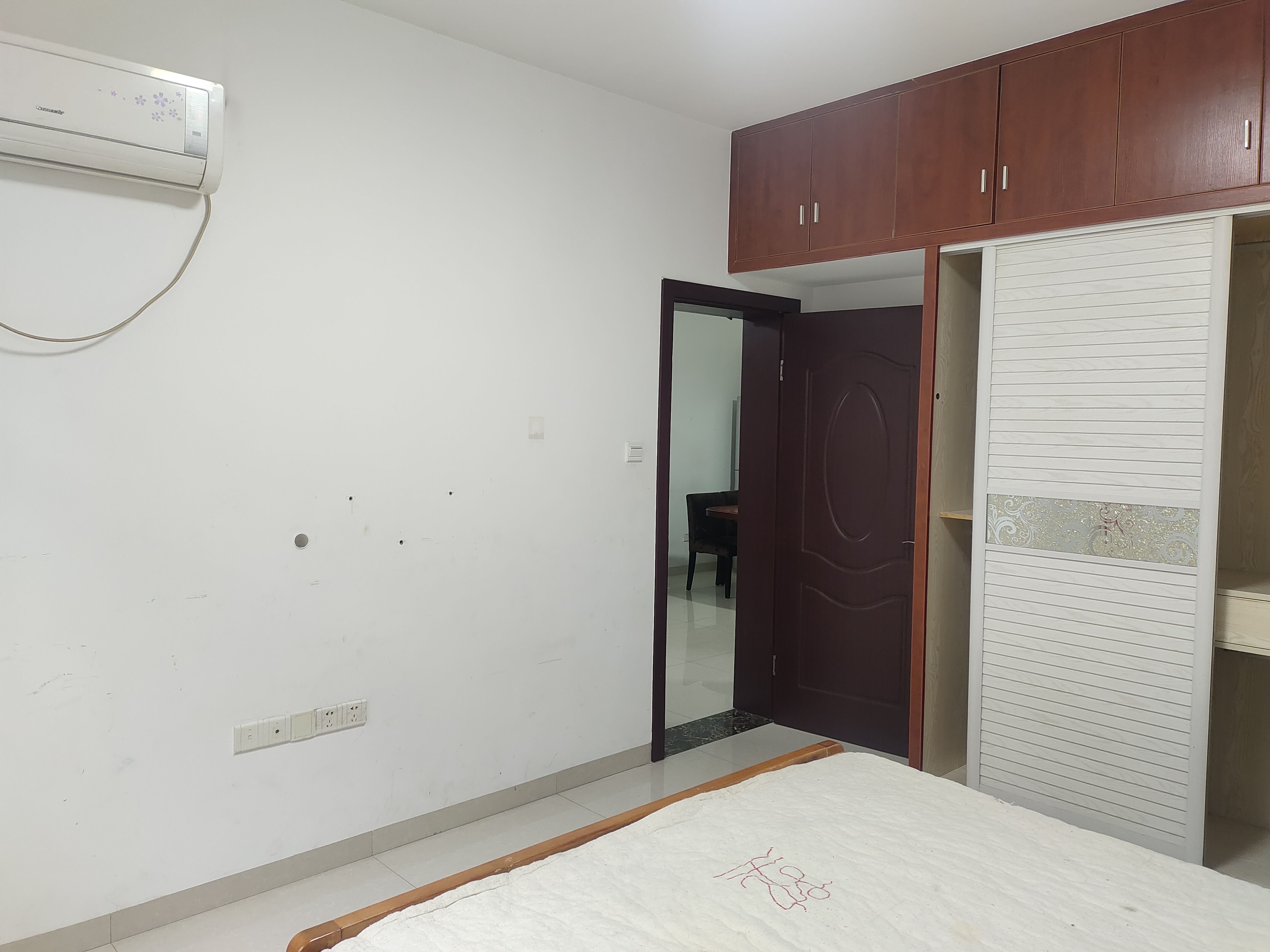 南坪安置小区南区 2室2厅1卫 1000.0元/月 南坪安置小区南区 2室2厅1卫 1000.0元/月室内图