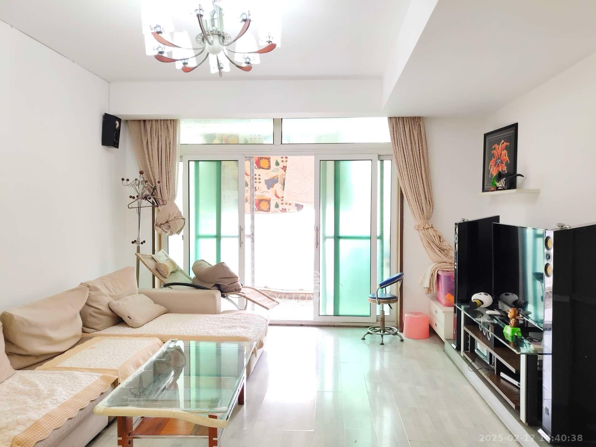 维一星城  3室2厅2卫    4200.0元/月 维一星城  3室2厅2卫    4200.0元/月室内图