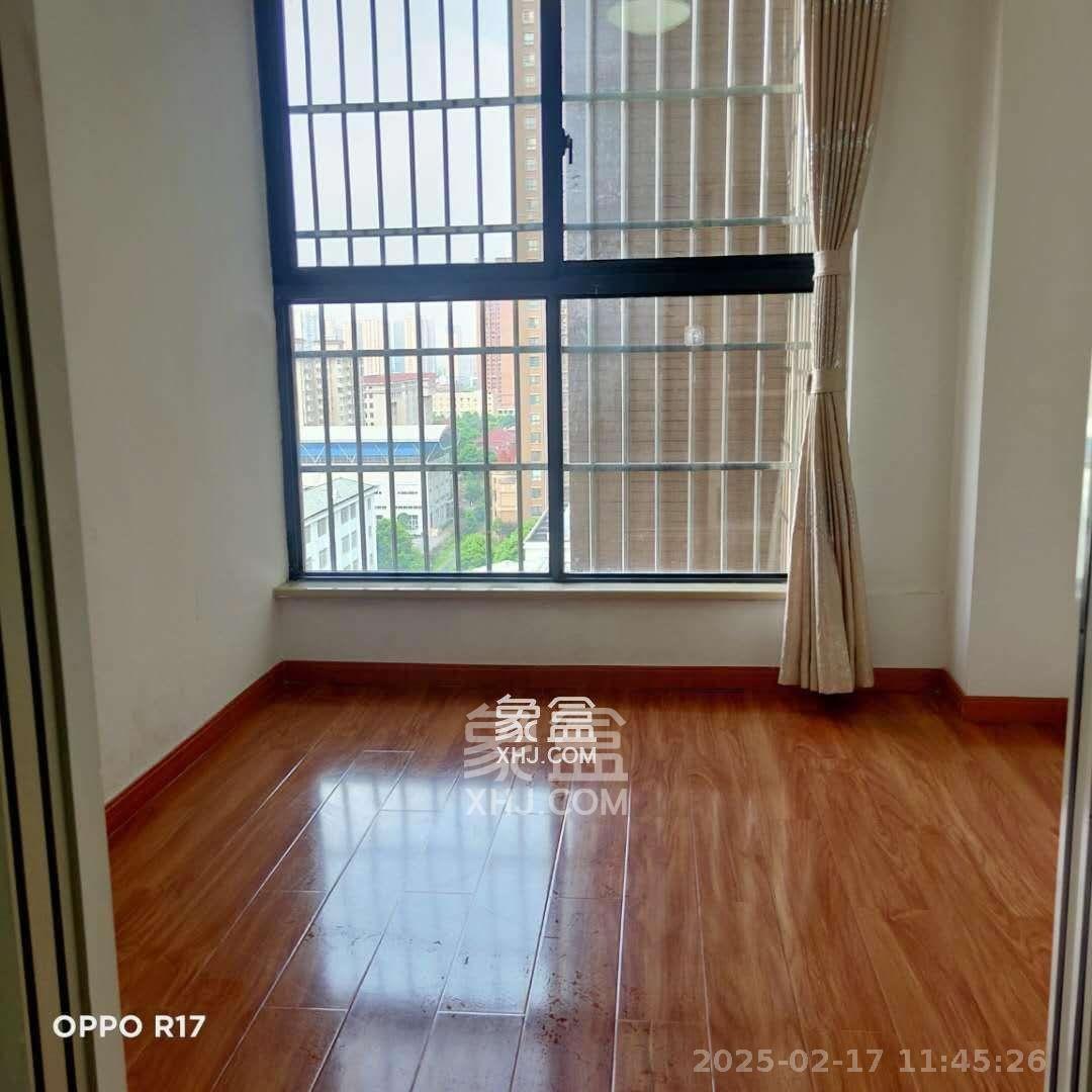 高林仕家  3室2厅1卫   1700.00元/月室内图