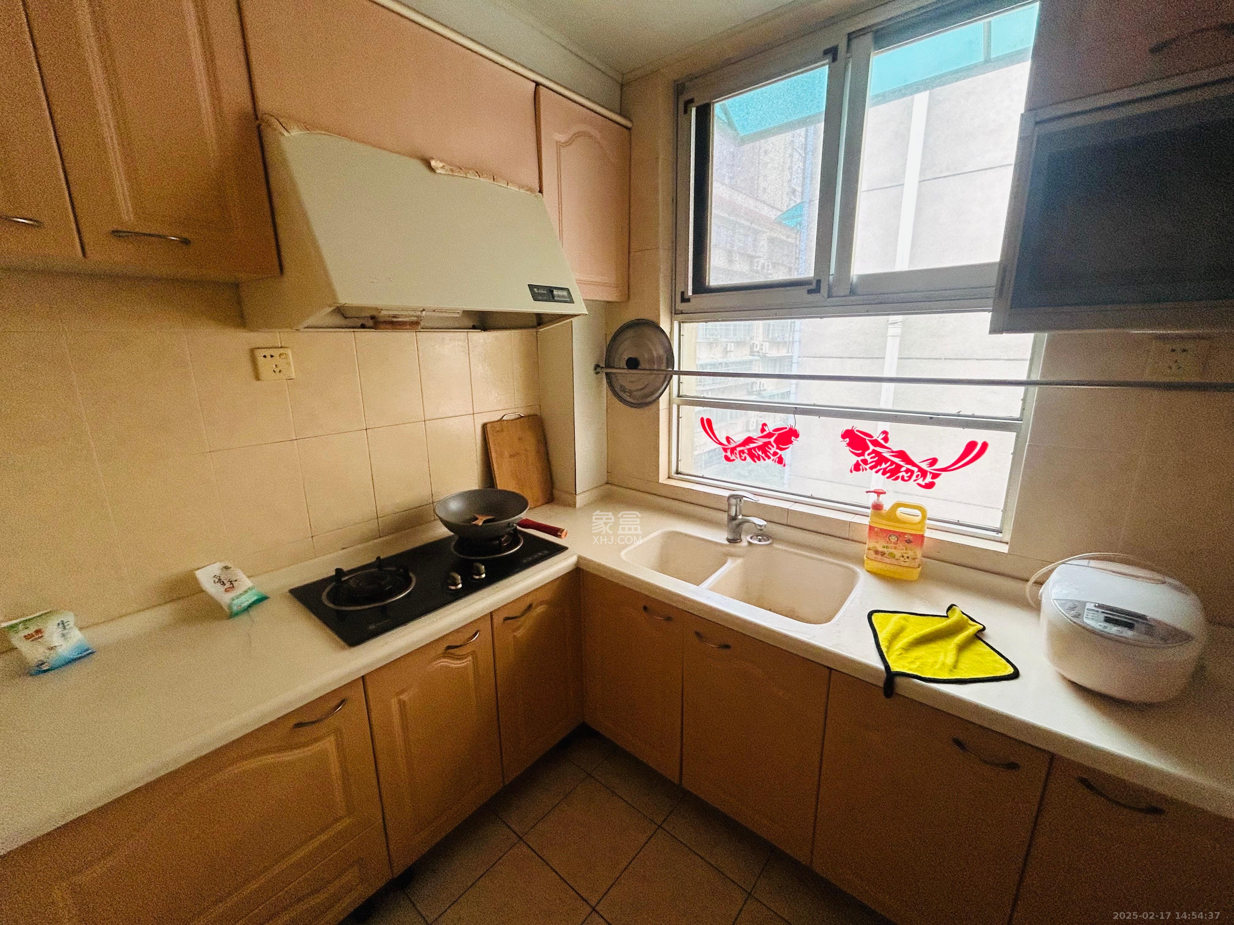 天剑路地税局宿舍 3室1厅1卫 2000.0元/月 天剑路地税局宿舍 3室1厅1卫 2000.0元/月室内图