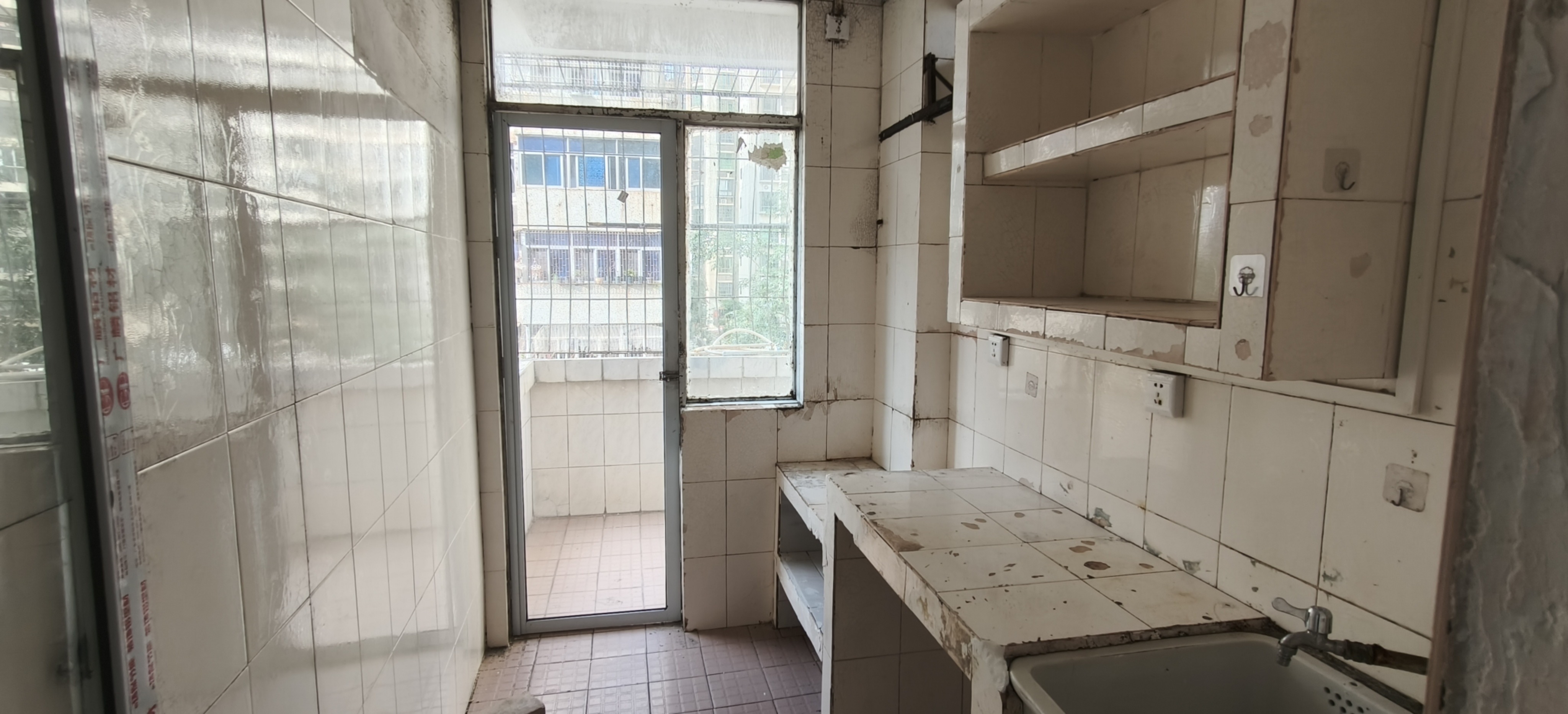 万福新村 3室2厅1卫 90.0万 万福新村 3室2厅1卫 90.0万客厅