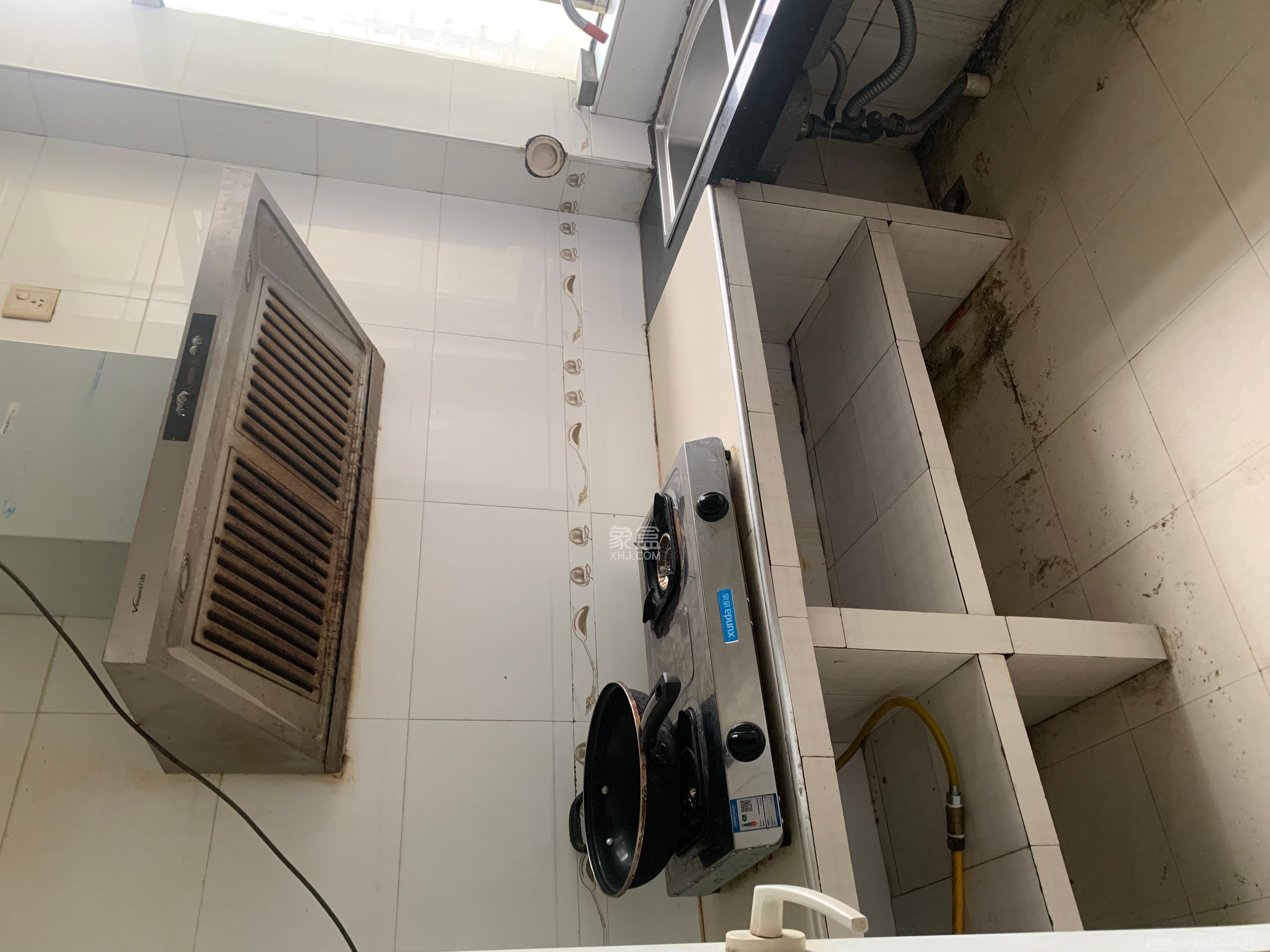 湘麓国际 3室2厅2卫 2800.0元/月 湘麓国际 3室2厅2卫 2800.0元/月室内图