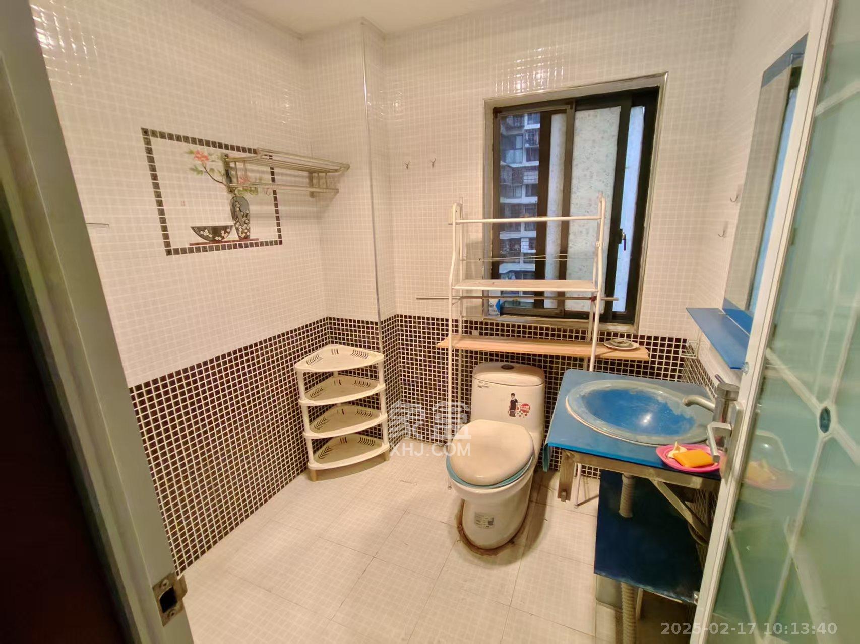 运通尊苑  3室1厅1卫    2500.0元/月 运通尊苑  3室1厅1卫    2500.0元/月室内图