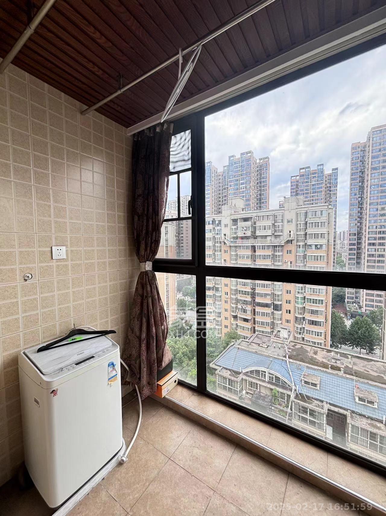 泰禹家园（彩云之翼家园一期、二期、三期）  4室2厅1卫    2800.0元/月室内图