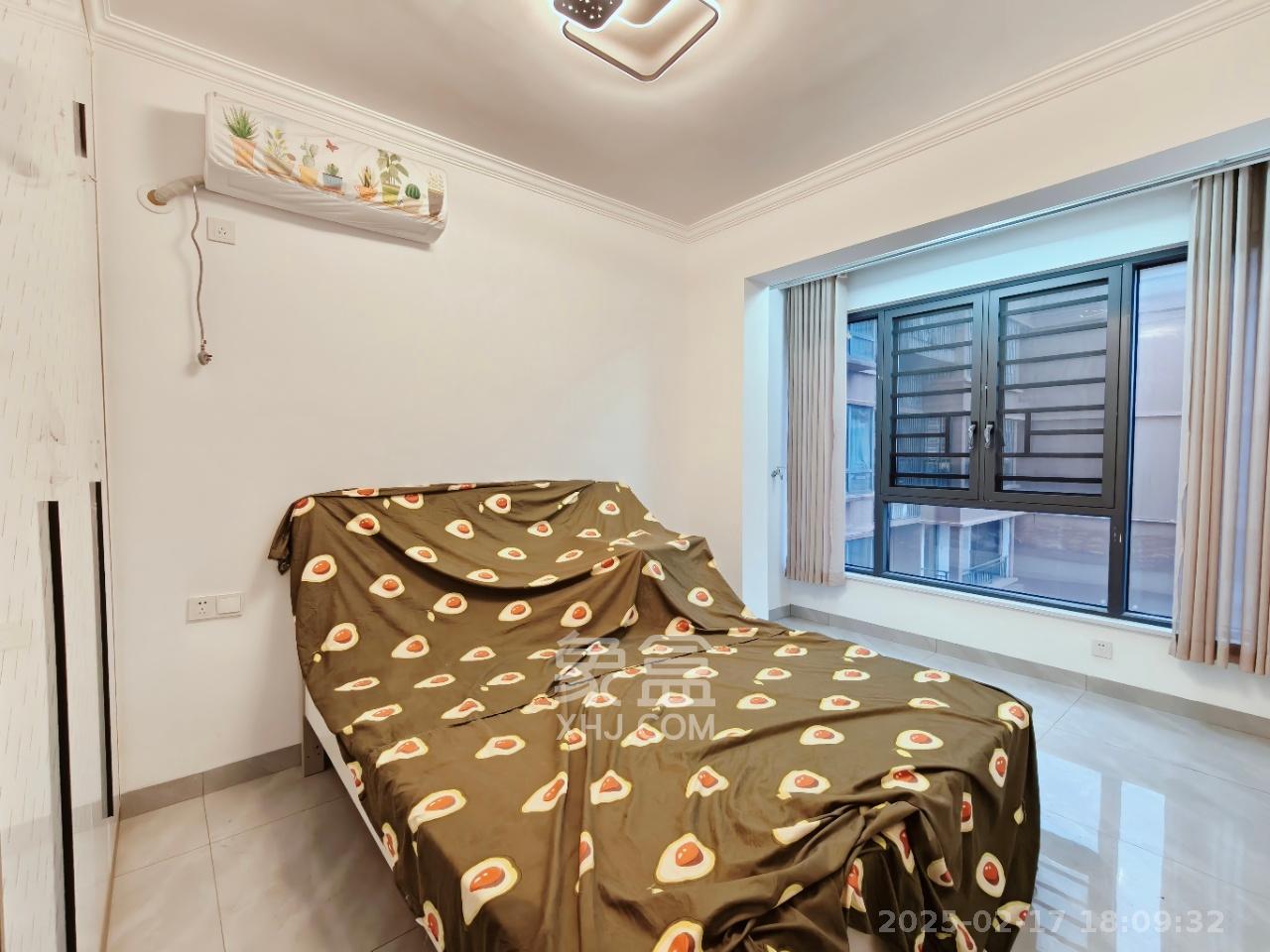 紫华郡 3室2厅2卫 2500.0元/月 紫华郡 3室2厅2卫 2500.0元/月室内图