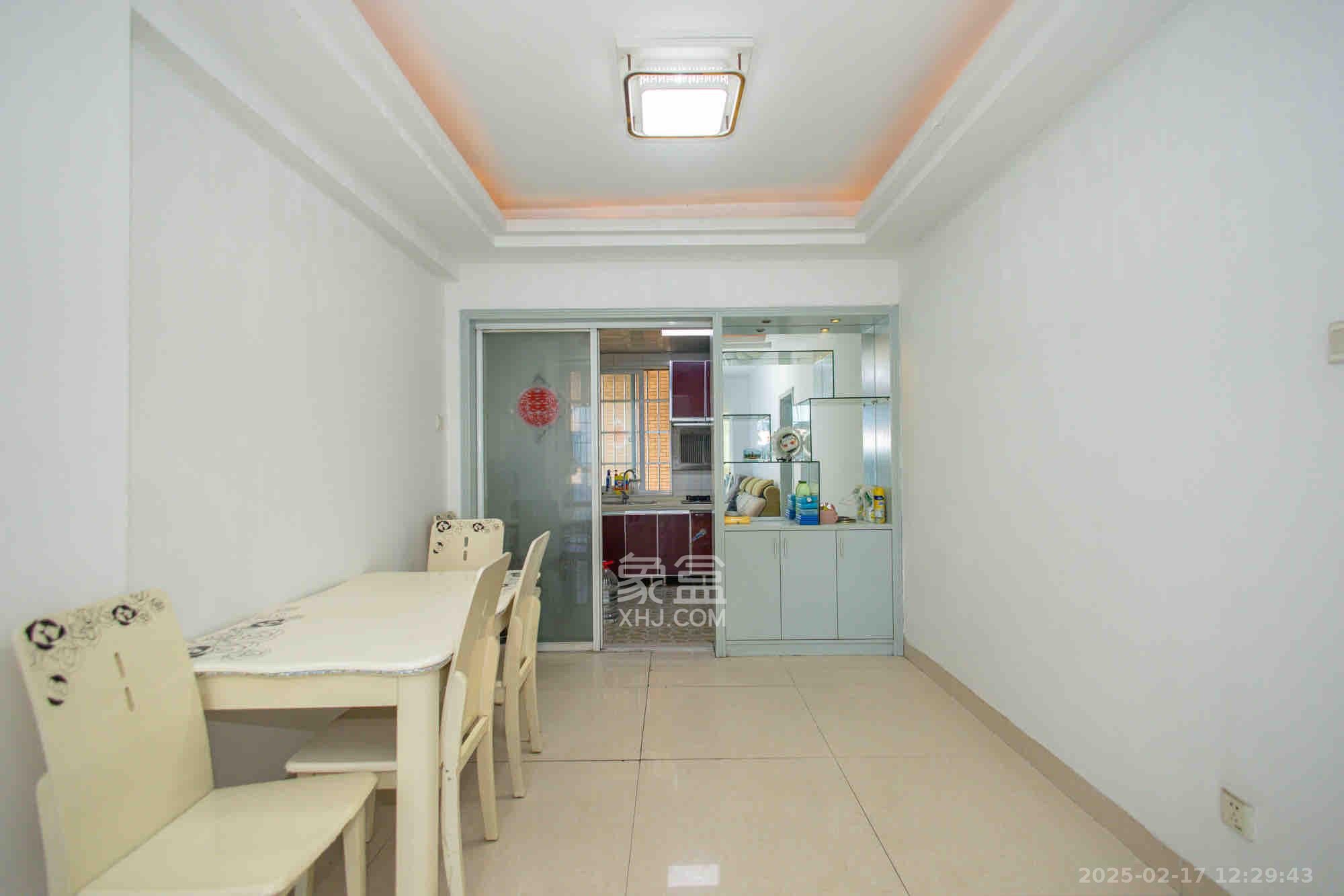 高林金三华邸 3室2厅2卫 1800.0元/月 高林金三华邸 3室2厅2卫 1800.0元/月室内图