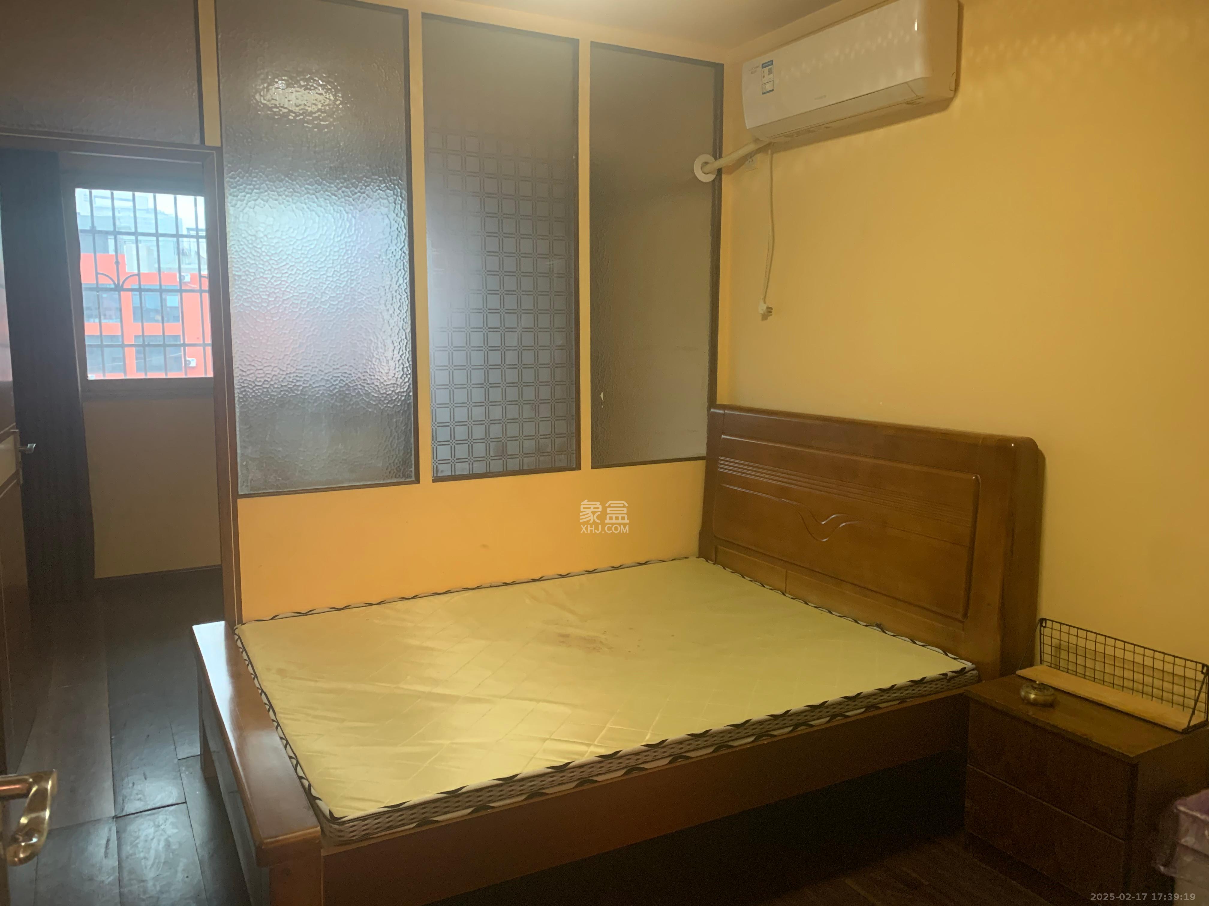 西长街散盘  2室1厅1卫   2000.00元/月室内图