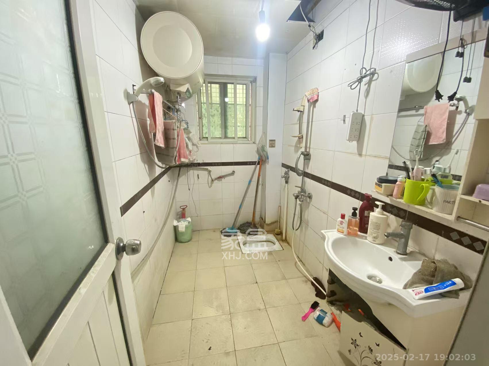 永宏阁 5室1厅2卫 1500.0元/月 永宏阁 5室1厅2卫 1500.0元/月室内图