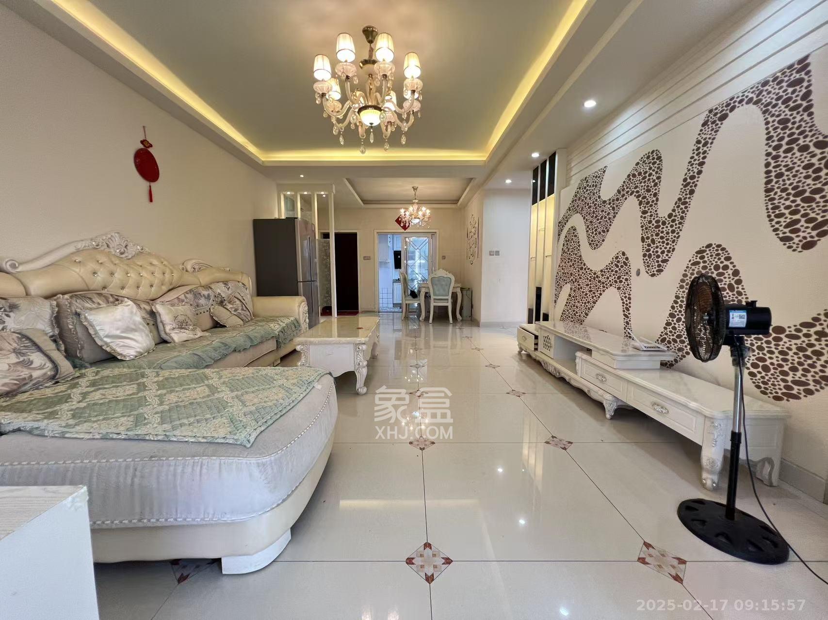 中天枫景园 2室2厅1卫 5000.0元/月 中天枫景园 2室2厅1卫 5000.0元/月室内图