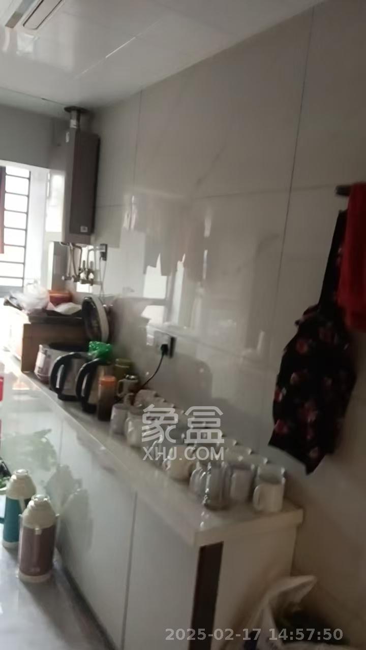 谷峰安置小区（惟德园）  3室2厅2卫   3000.00元/月室内图