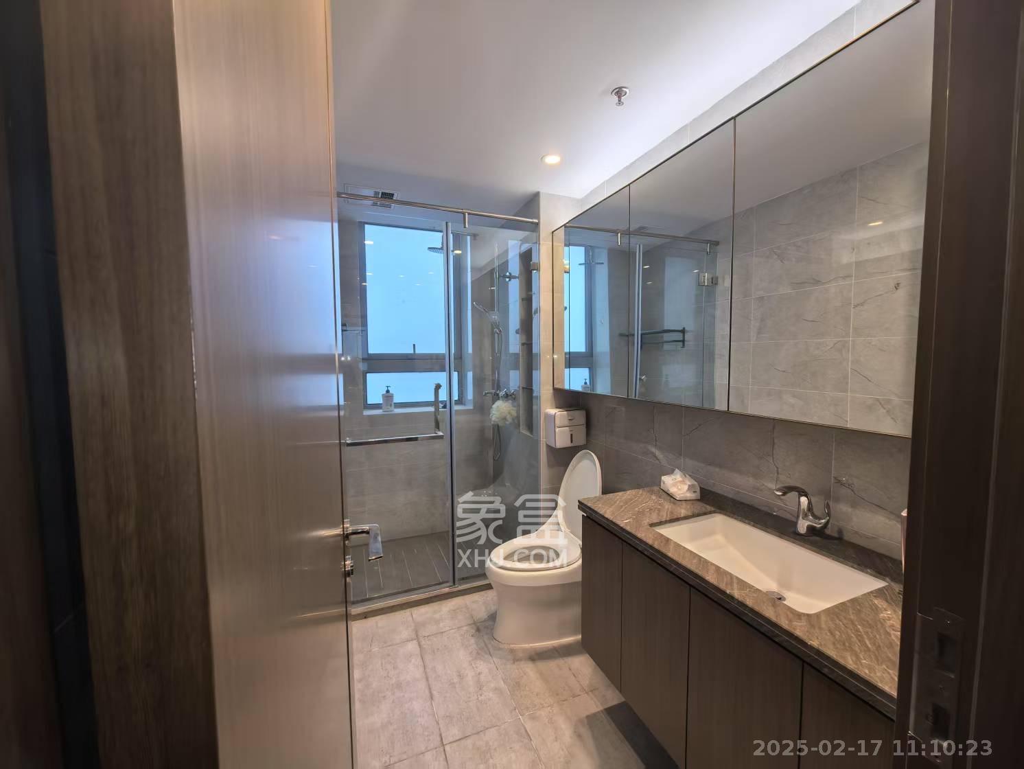 梅溪湖金茂湾 4室2厅3卫 6000.0元/月 梅溪湖金茂湾 4室2厅3卫 6000.0元/月室内图