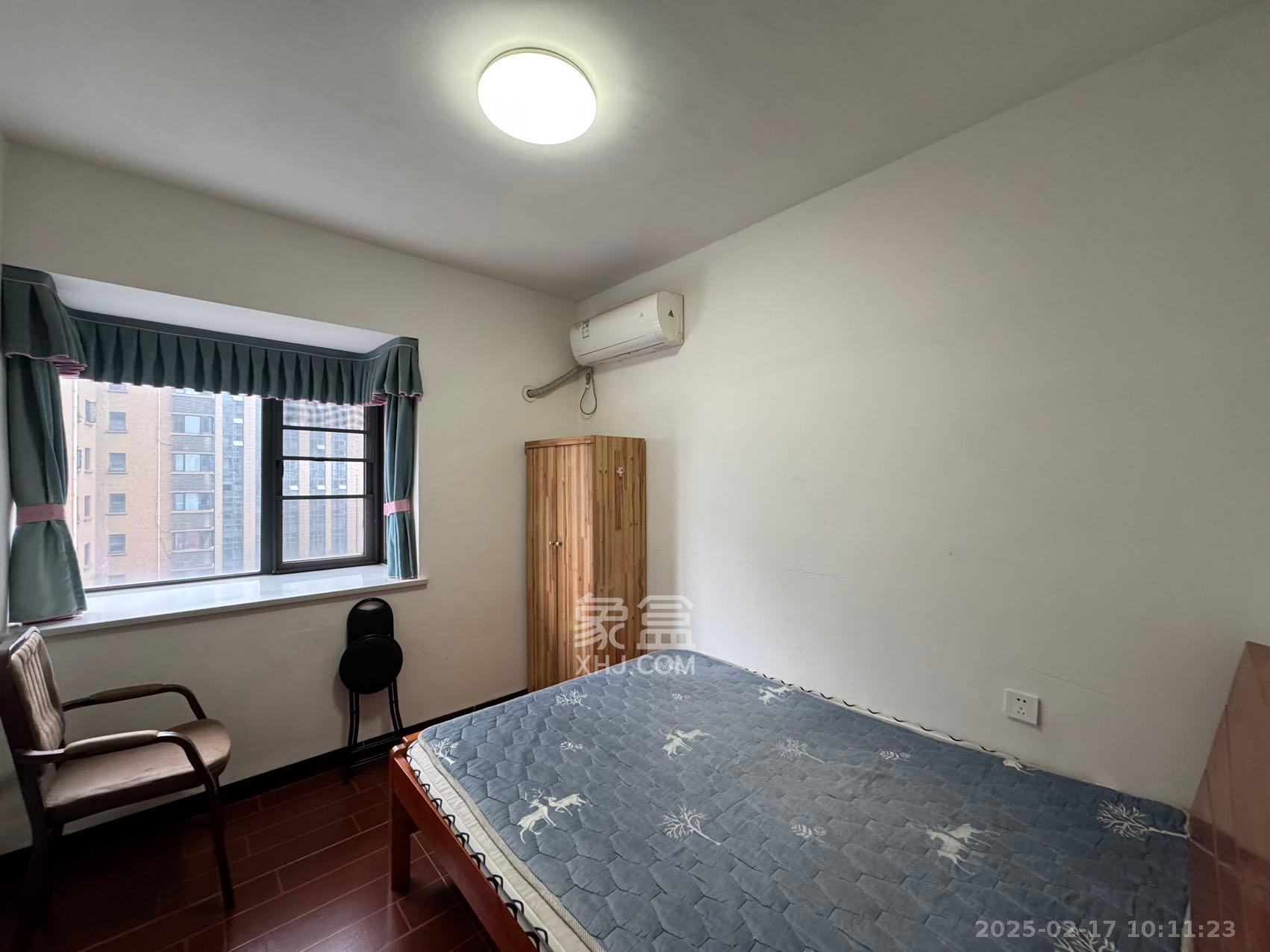 兴和佳苑安置小区 3室1厅1卫 2600.0元/月 兴和佳苑安置小区 3室1厅1卫 2600.0元/月室内图